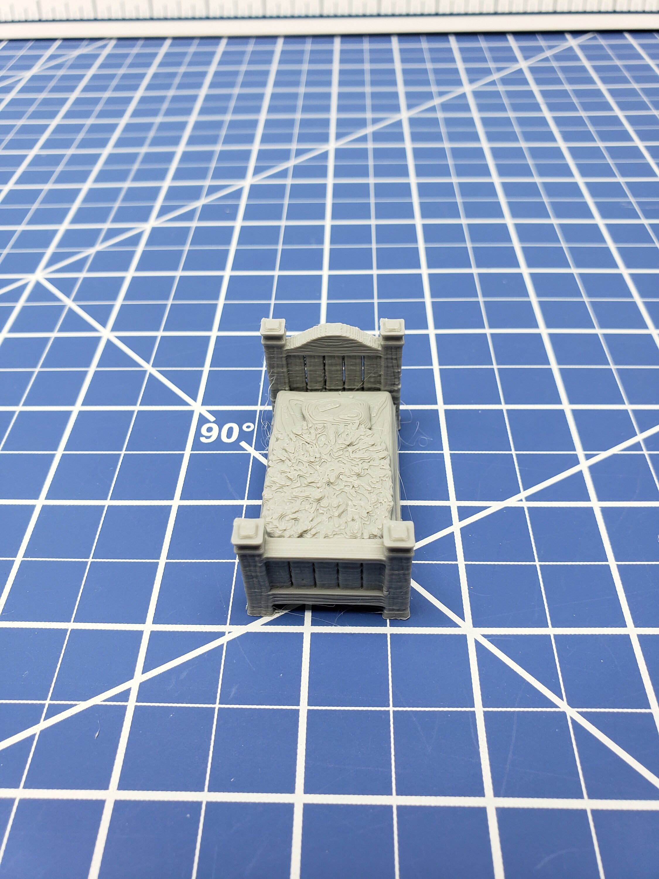 Single Beds - Dragonshire - Fat Dragon Games - DND - Pathfinder - RPG - Terrain - 28 mm / 1" - Dungeon & Dragons -