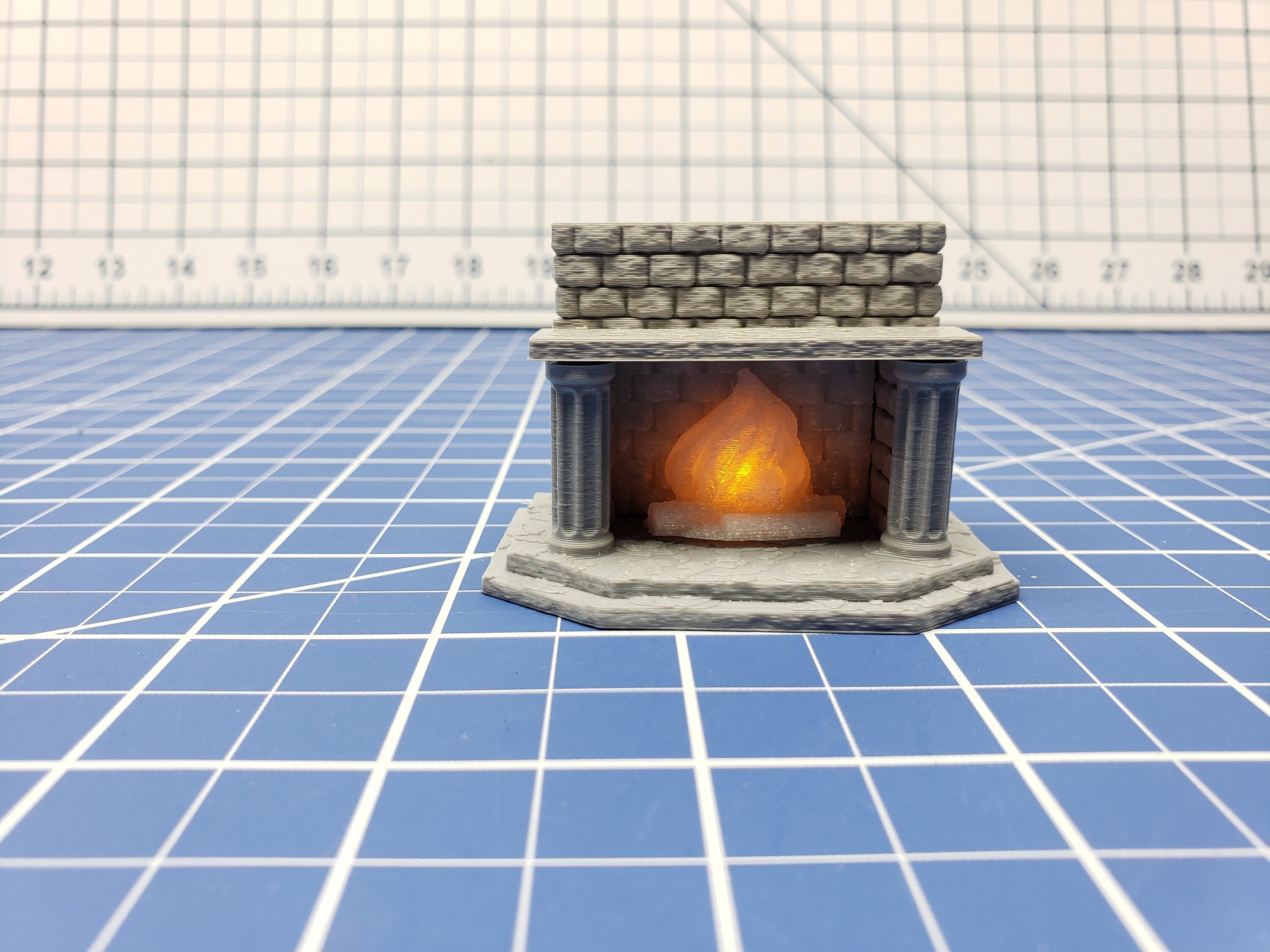 LED Fireplace - Dragonshire - DragonLock - Fat Dragon Games - DND - Pathfinder - RPG - Terrain - 28 mm / 1" - Dungeon & Dragons