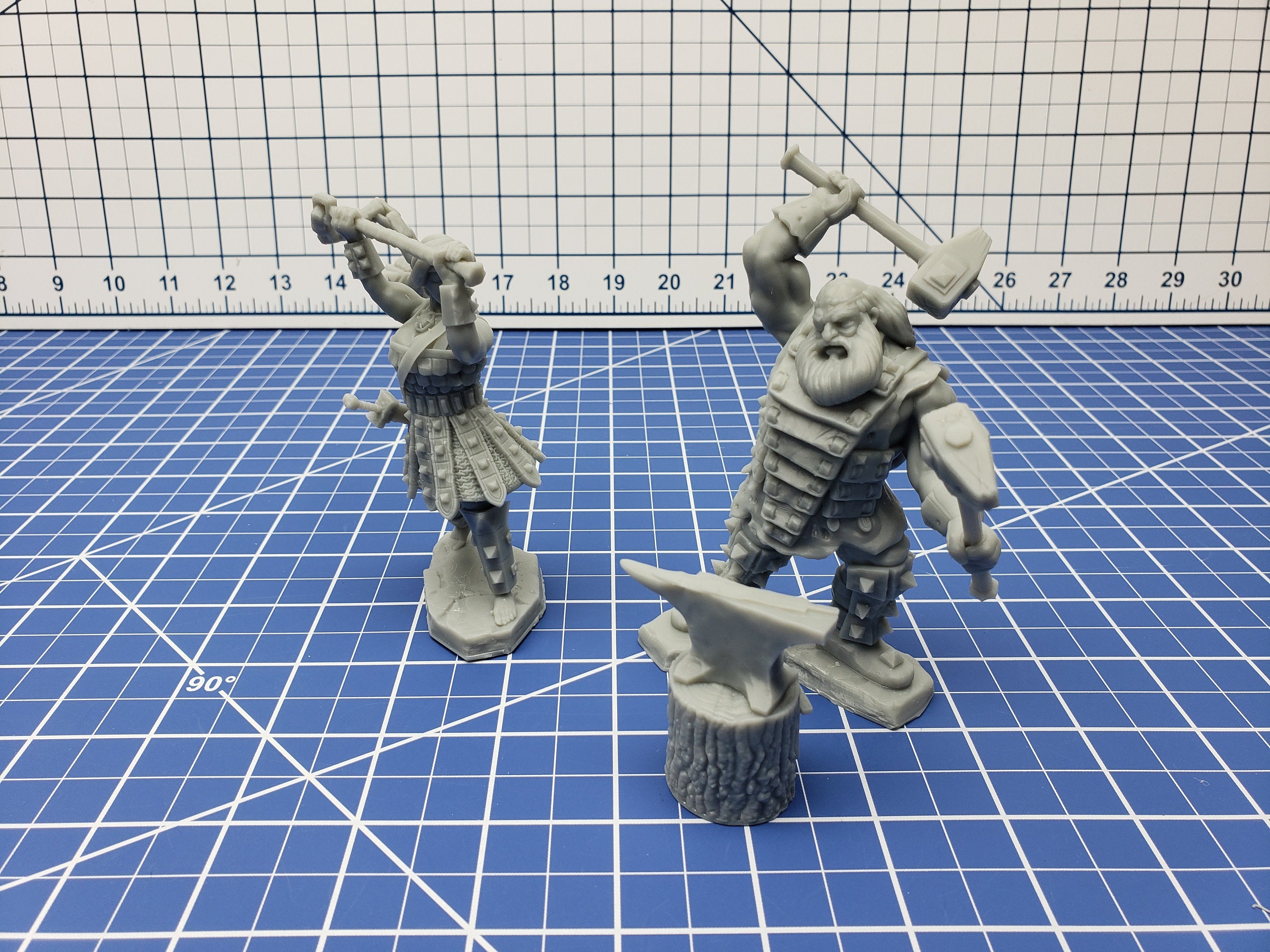 Fire Giant Mini - DND - Pathfinder - Dungeons & Dragons - RPG - Tabletop - Role Playing Game - Miniature - 28 mm