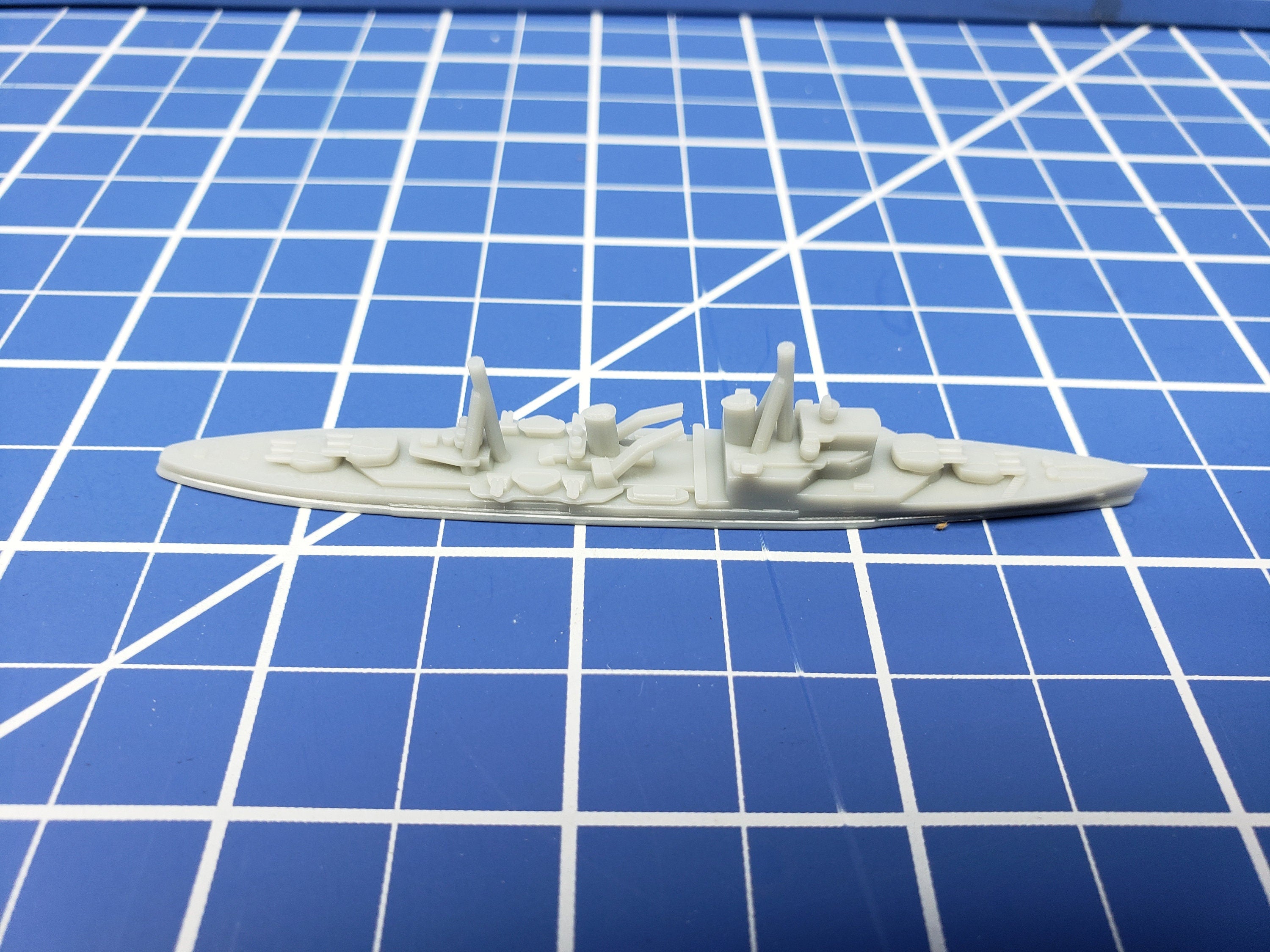 Cruiser - Southampton 1940 Variant - Royal Navy - Wargaming - Axis and Allies - Naval Miniature - Tabletop Games - Warships