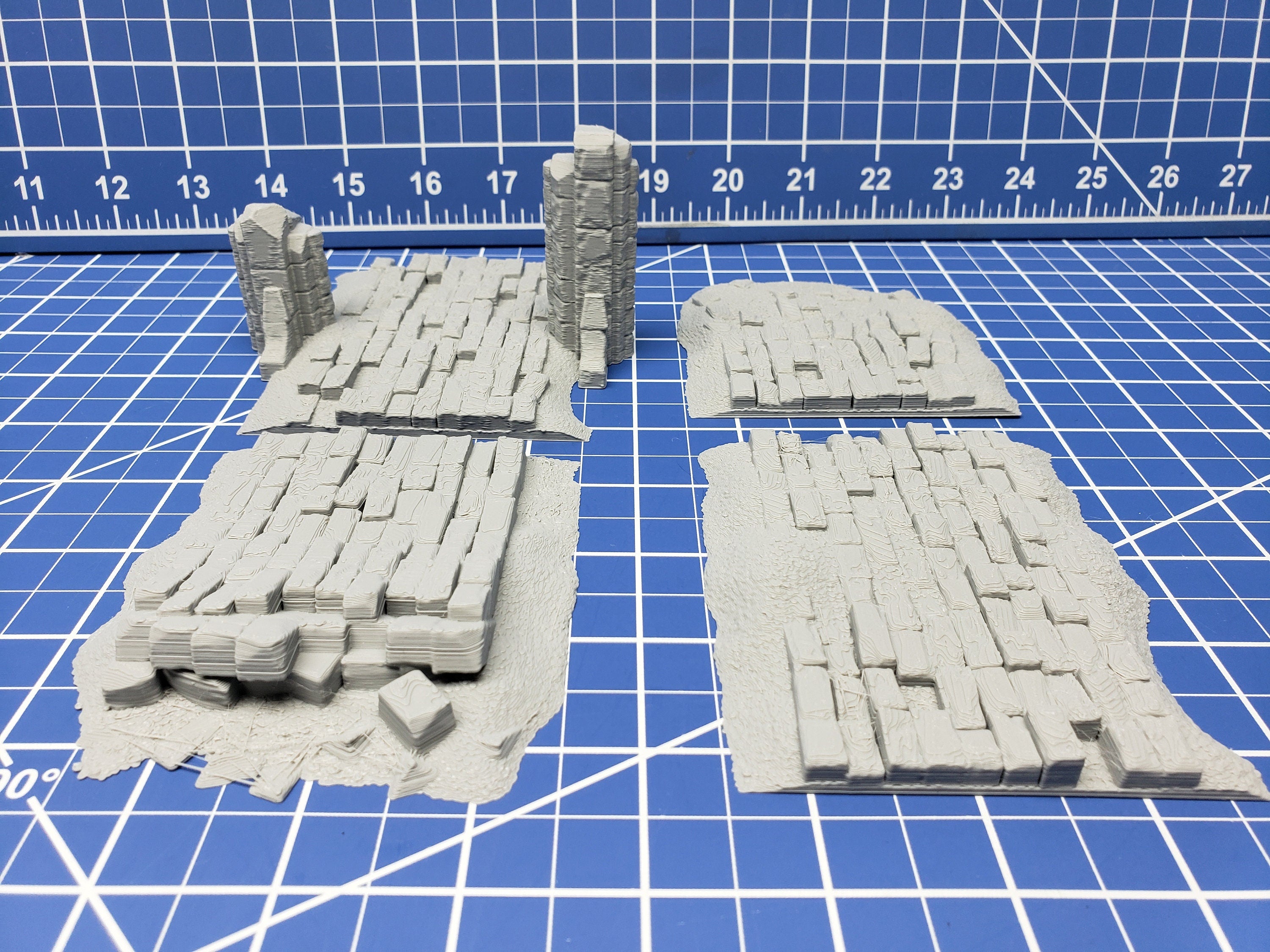 Ruin Roads - DND - Dungeons & Dragons - RPG - Pathfinder - Tabletop - TTRPG - Devious Games - 28 mm