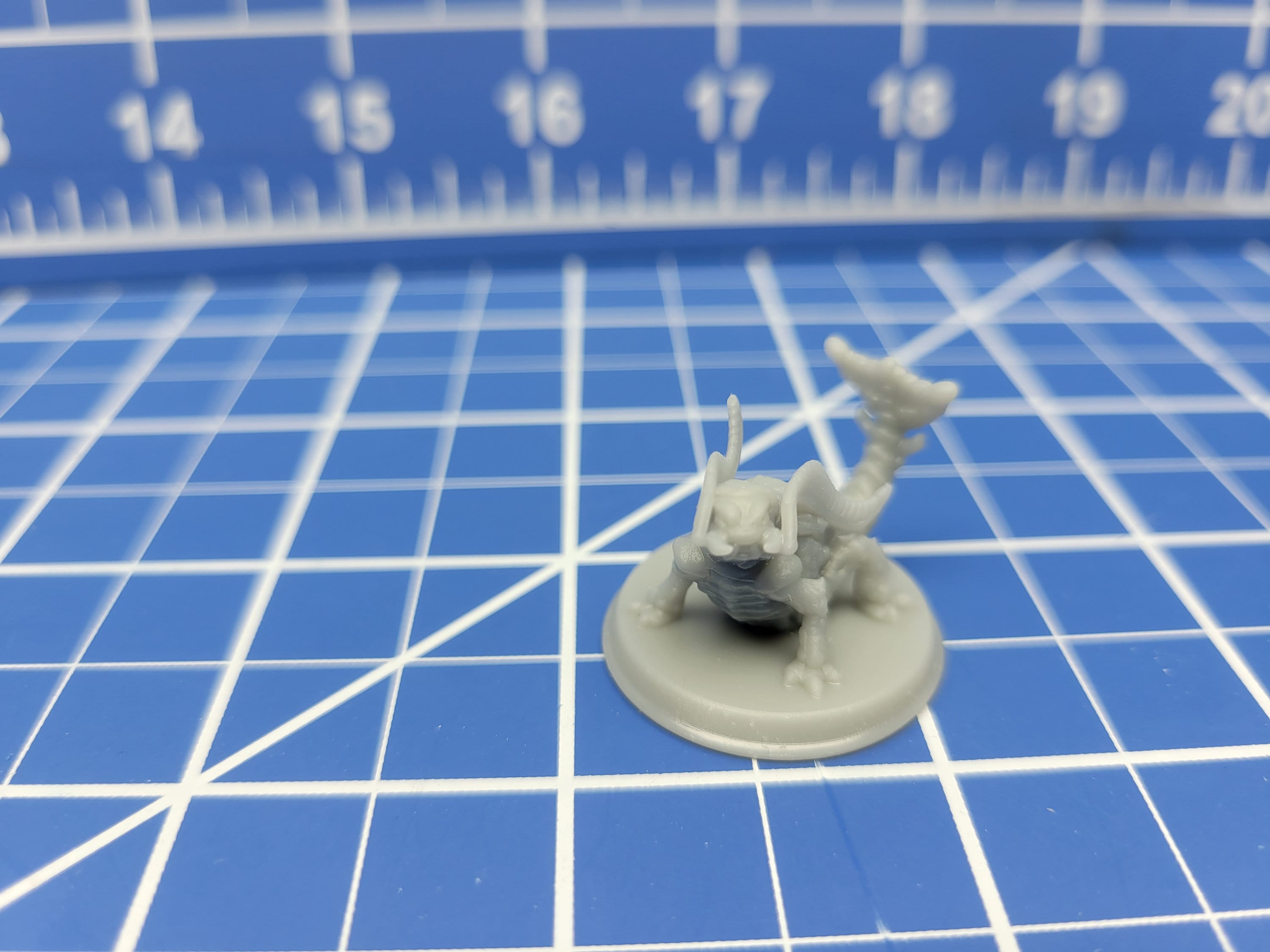 Rust Monster - Minis - Beasts and Badies - Hero's Hoard - DND - Pathfinder - Dungeons & Dragons - RPG - Tabletop - EC3D - Miniature