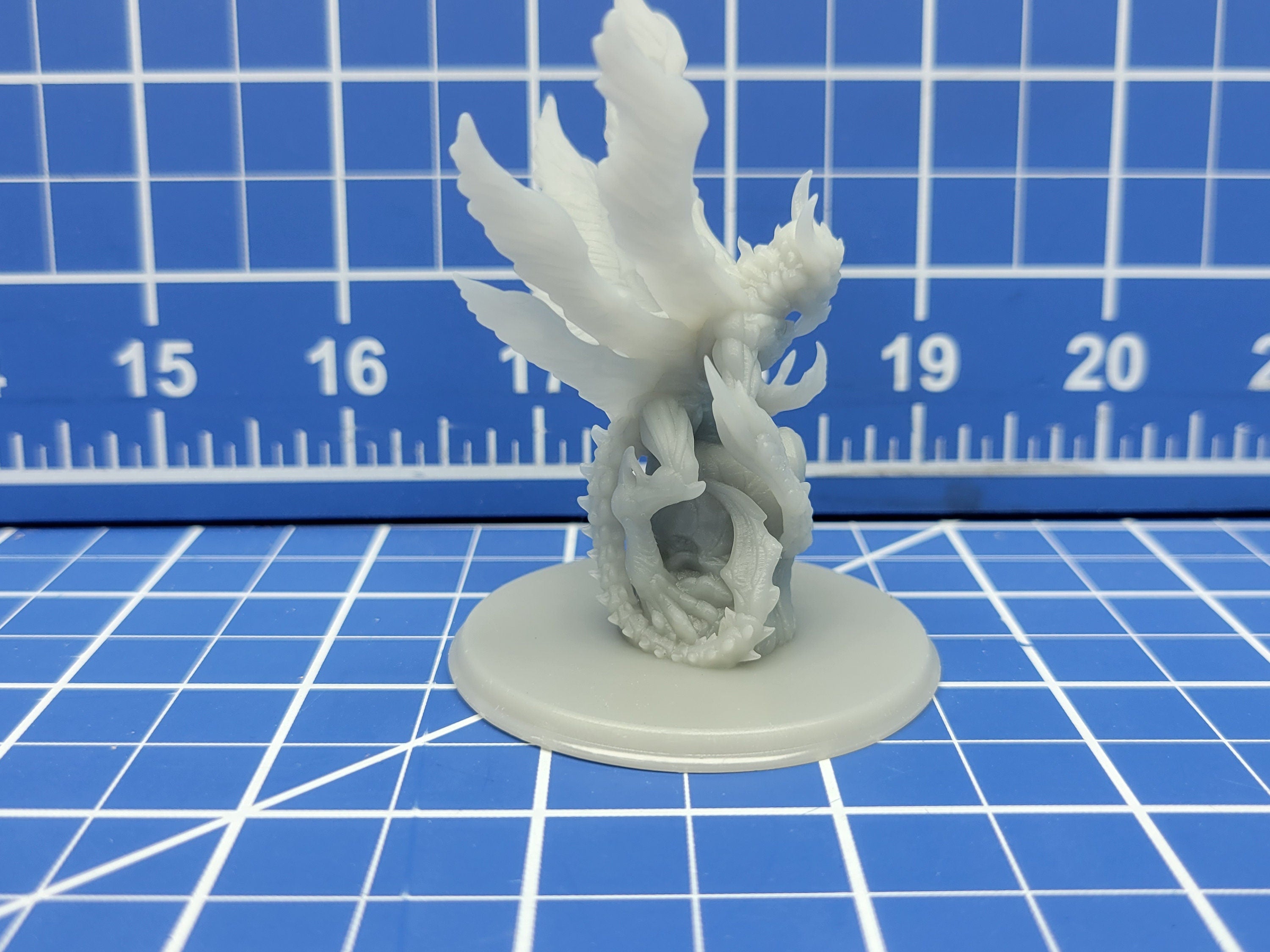 Bone Devil - Minis - Beasts and Badies - Hero's Hoard - DND - Pathfinder - Dungeons & Dragons - RPG - Tabletop - EC3D - Miniature