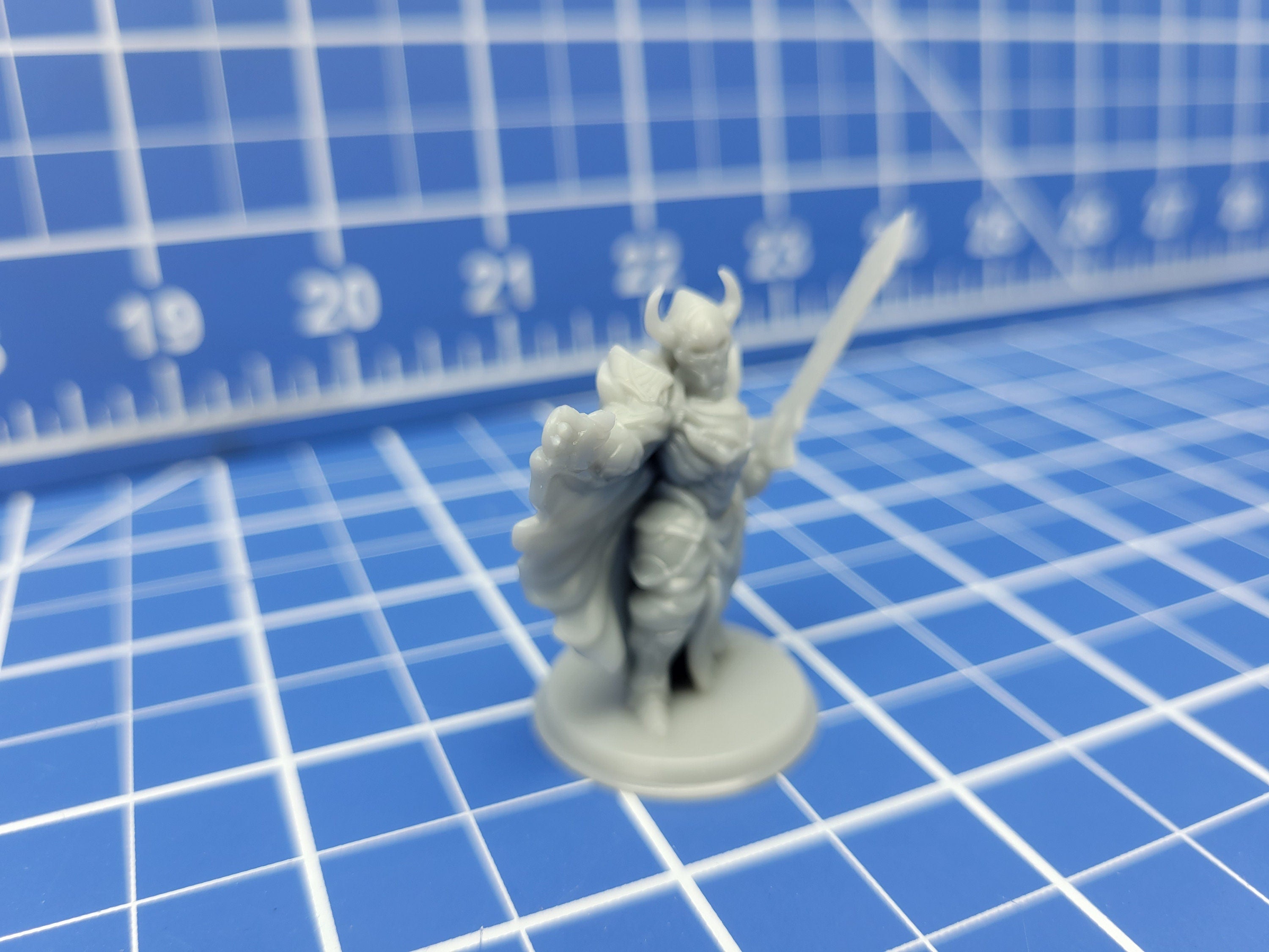 Death Knight - Minis - Beasts and Badies - Hero's Hoard - DND - Pathfinder - Dungeons & Dragons - RPG - Tabletop - EC3D - Miniature