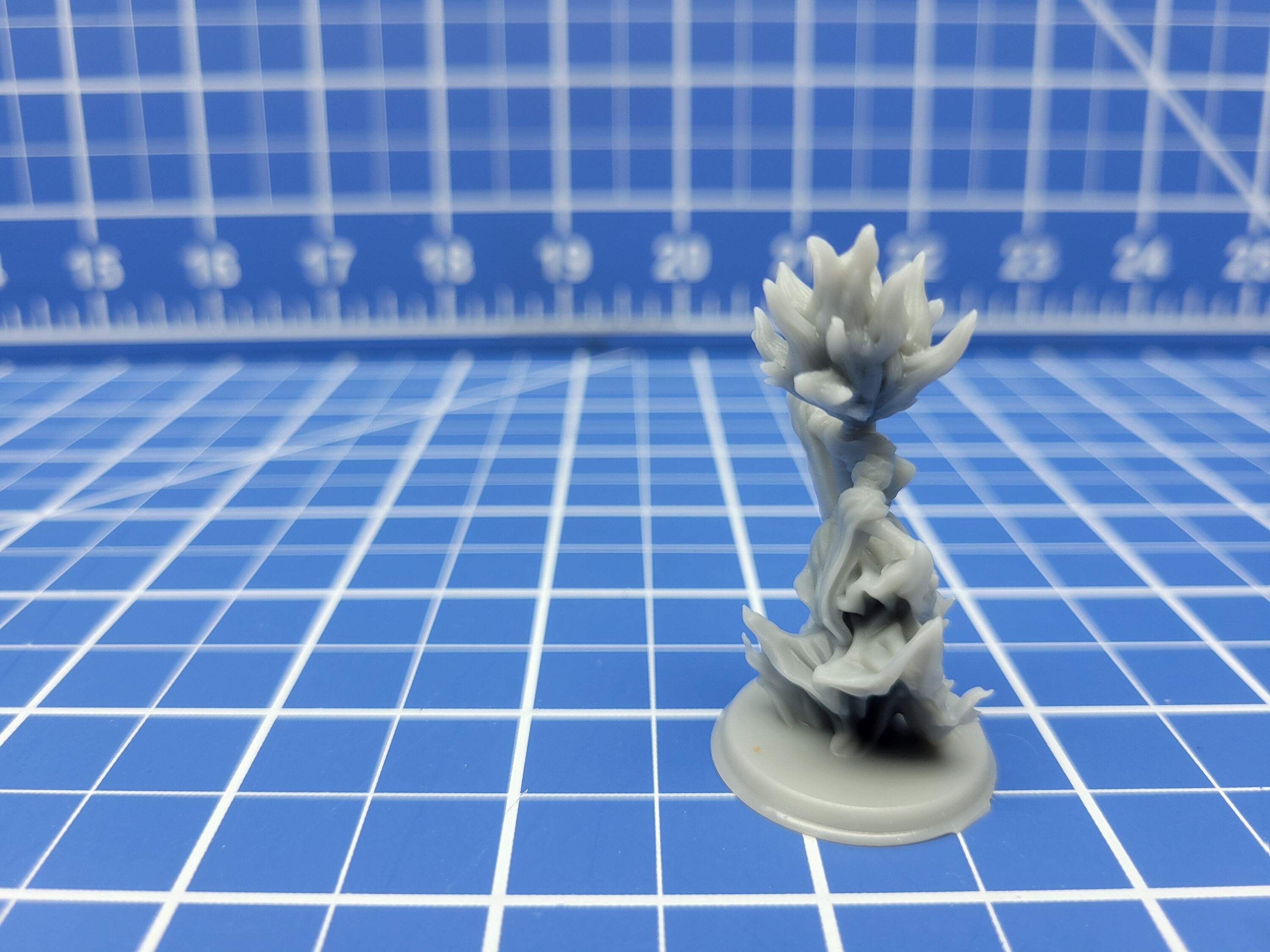 Banshee - Minis - Beasts and Badies - Hero's Hoard - DND - Pathfinder - Dungeons & Dragons - RPG - Tabletop - EC3D - Miniature