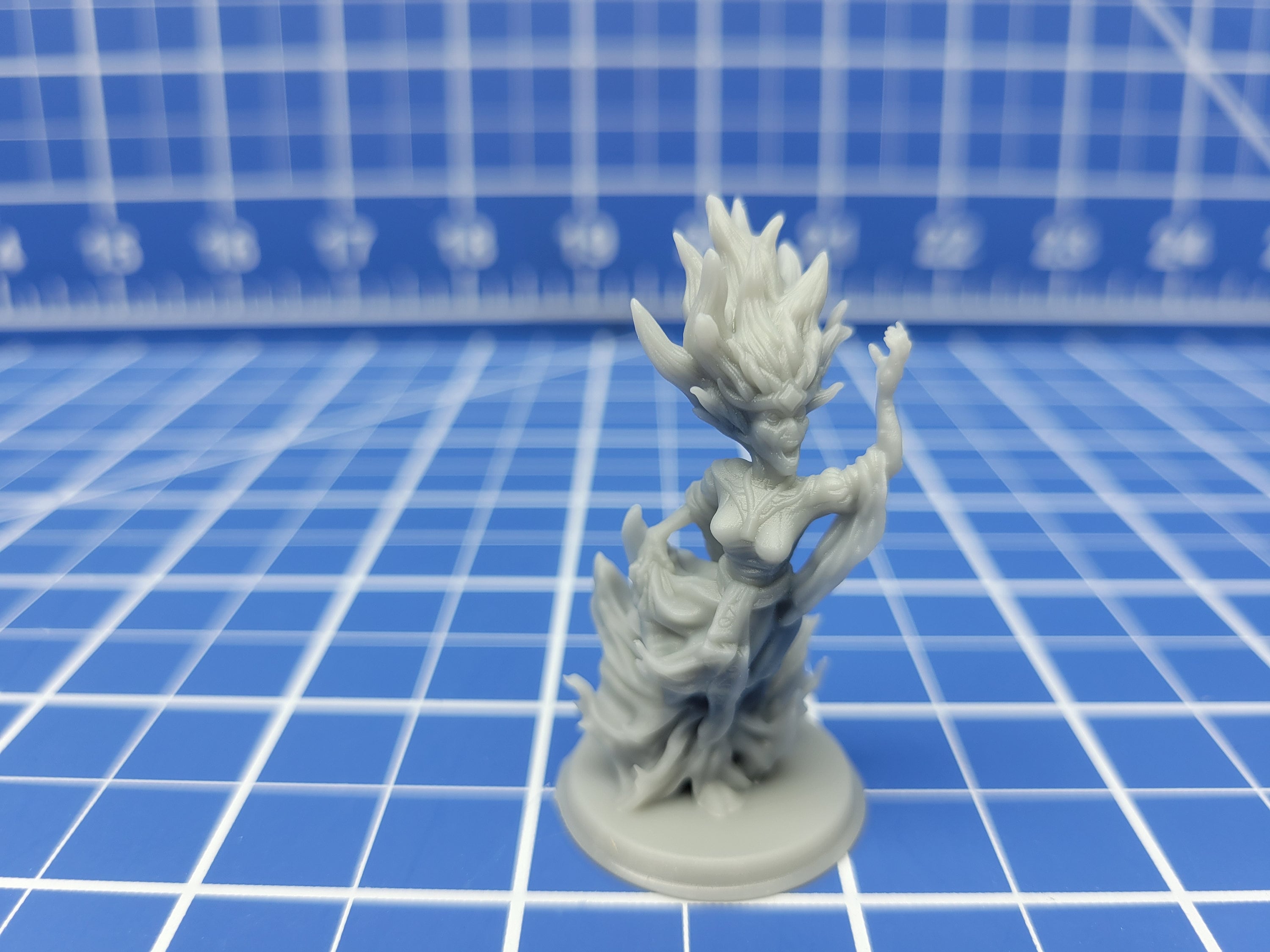 Banshee - Minis - Beasts and Badies - Hero's Hoard - DND - Pathfinder - Dungeons & Dragons - RPG - Tabletop - EC3D - Miniature