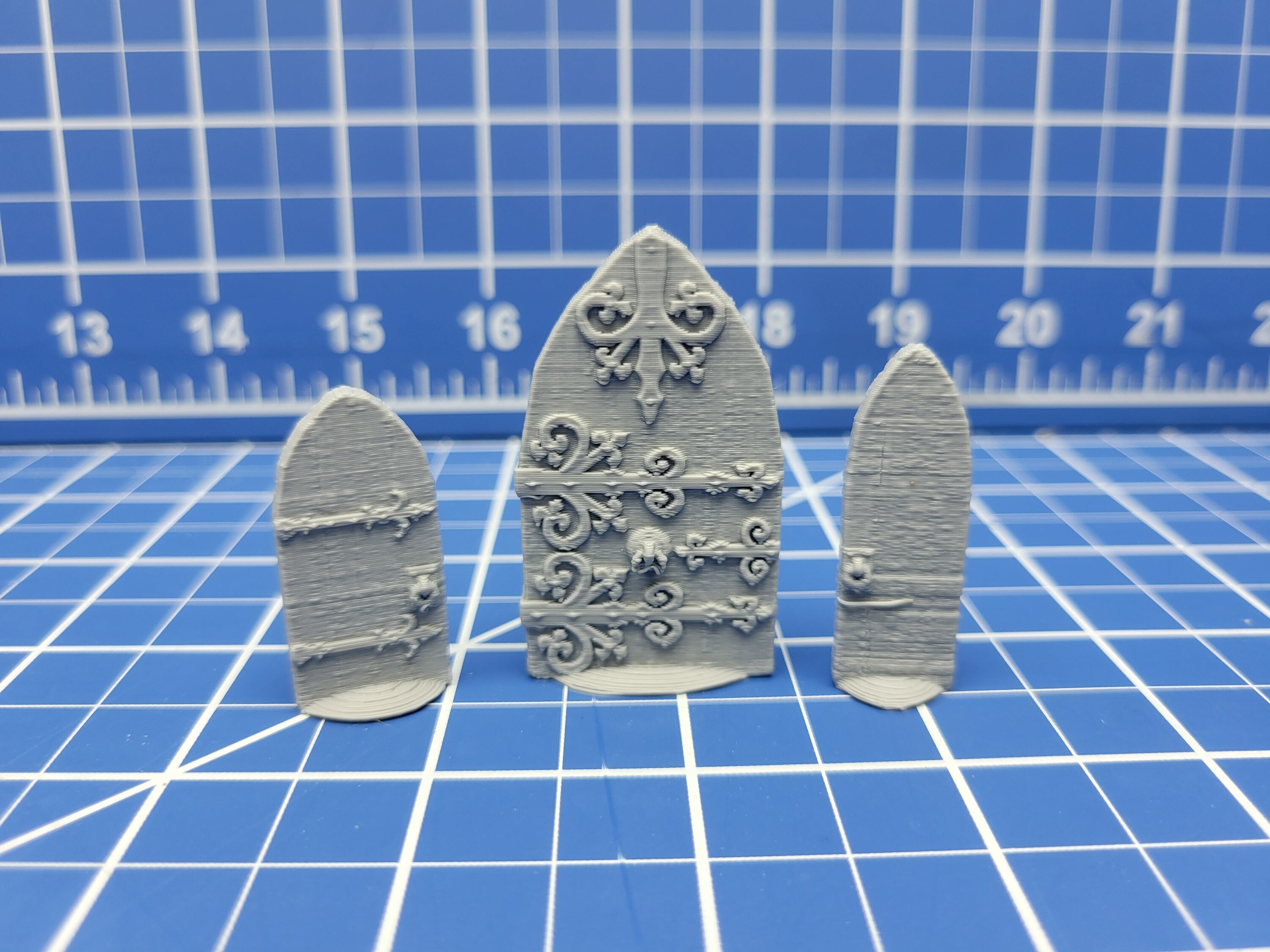 Free Standing Doors - DND - Dungeons & Dragons - RPG - Pathfinder - Tabletop - TTRPG - Devious Games - Lord's Hall - 28 mm