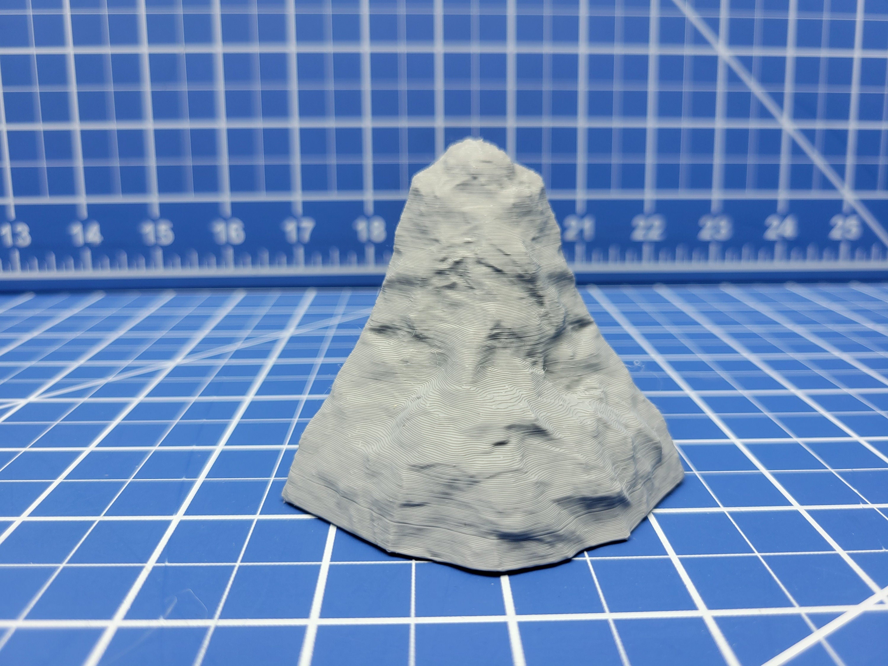 Barrow Mounds - Side Tiles - Dragonshire - Fat Dragon Games - DND - Pathfinder - RPG - Terrain - 28 mm / 1" - Dungeon & Dragons -