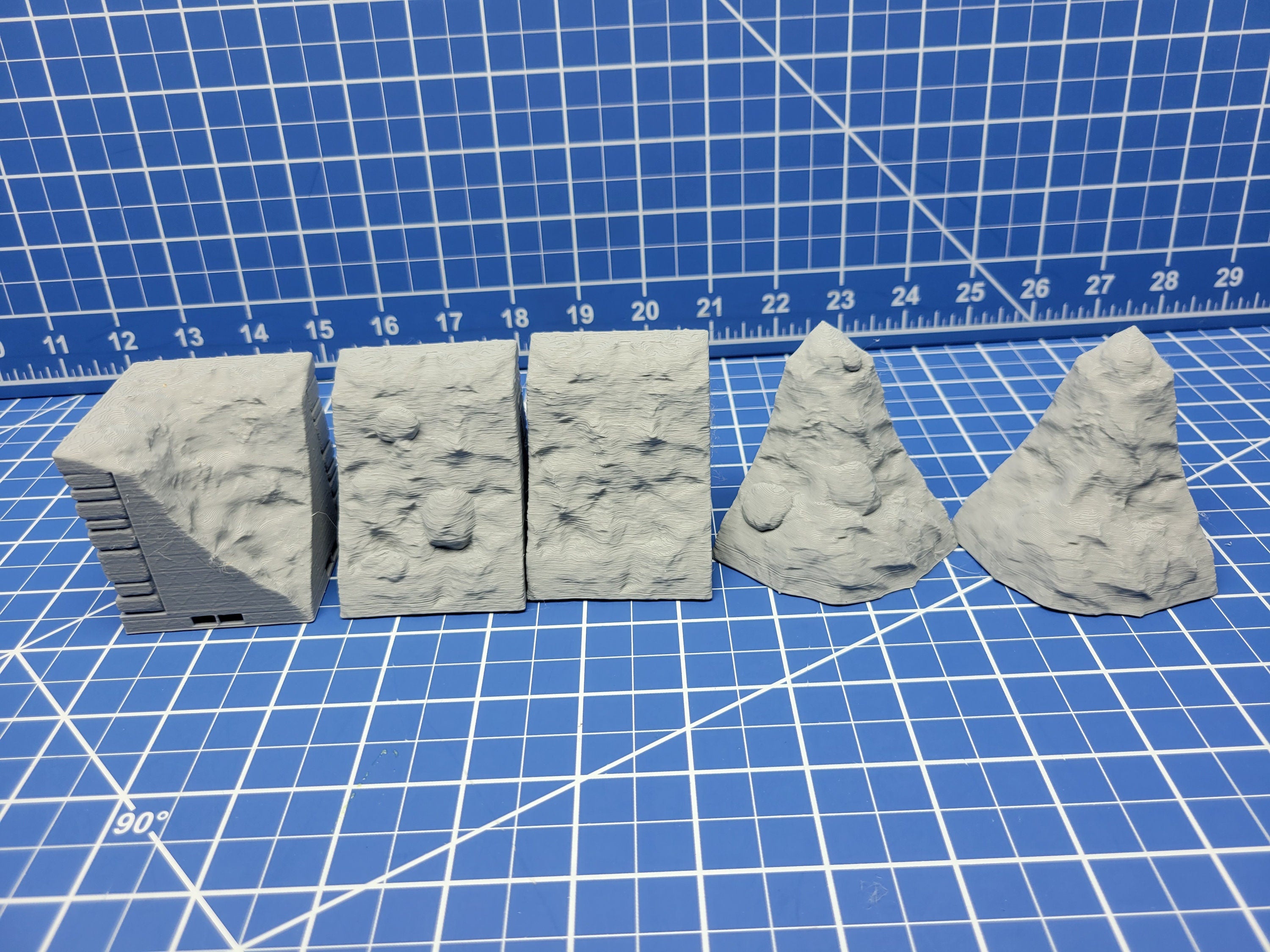 Barrow Mounds - Side Tiles - Dragonshire - Fat Dragon Games - DND - Pathfinder - RPG - Terrain - 28 mm / 1" - Dungeon & Dragons -