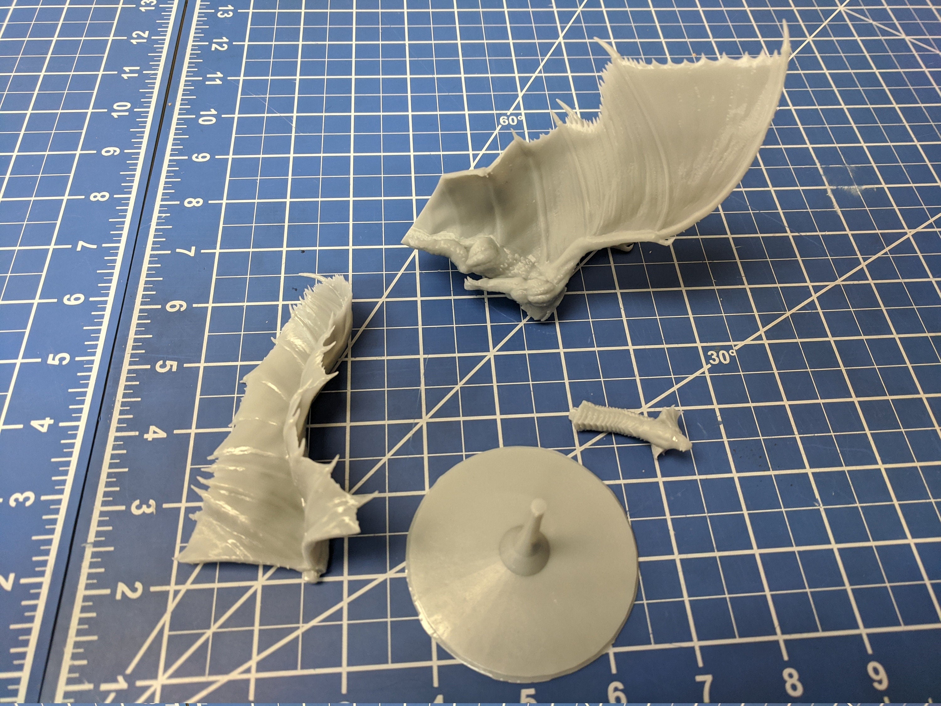 Adult Brass Dragon Metallic Mini - DND - Pathfinder - Dungeons & Dragons - RPG - Tabletop - mz4250- Miniature-28mm-1"Scale