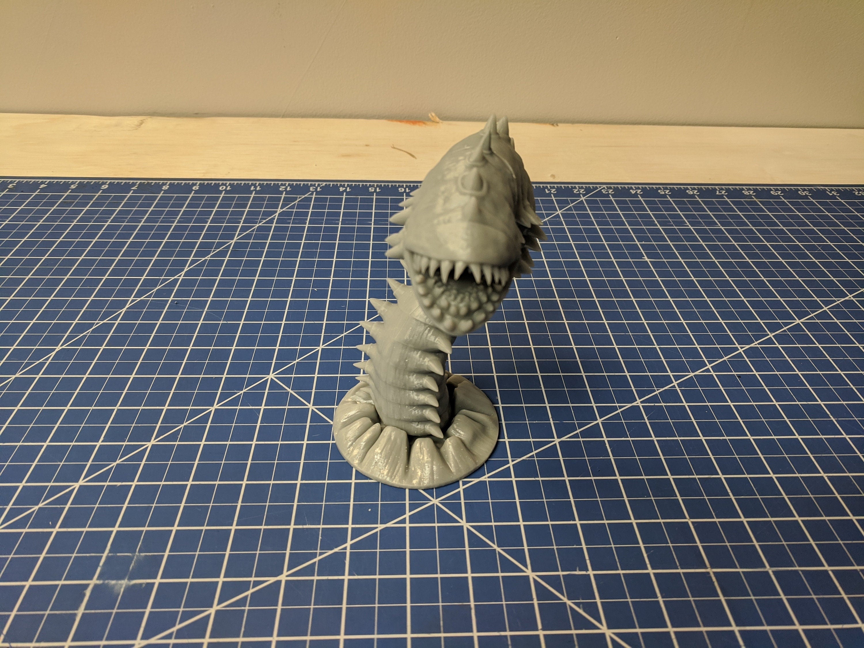 Purple Worm Mini - DND - Pathfinder - Dungeons & Dragons - RPG - Tabletop - mz4250- Miniature-28mm-1"Scale