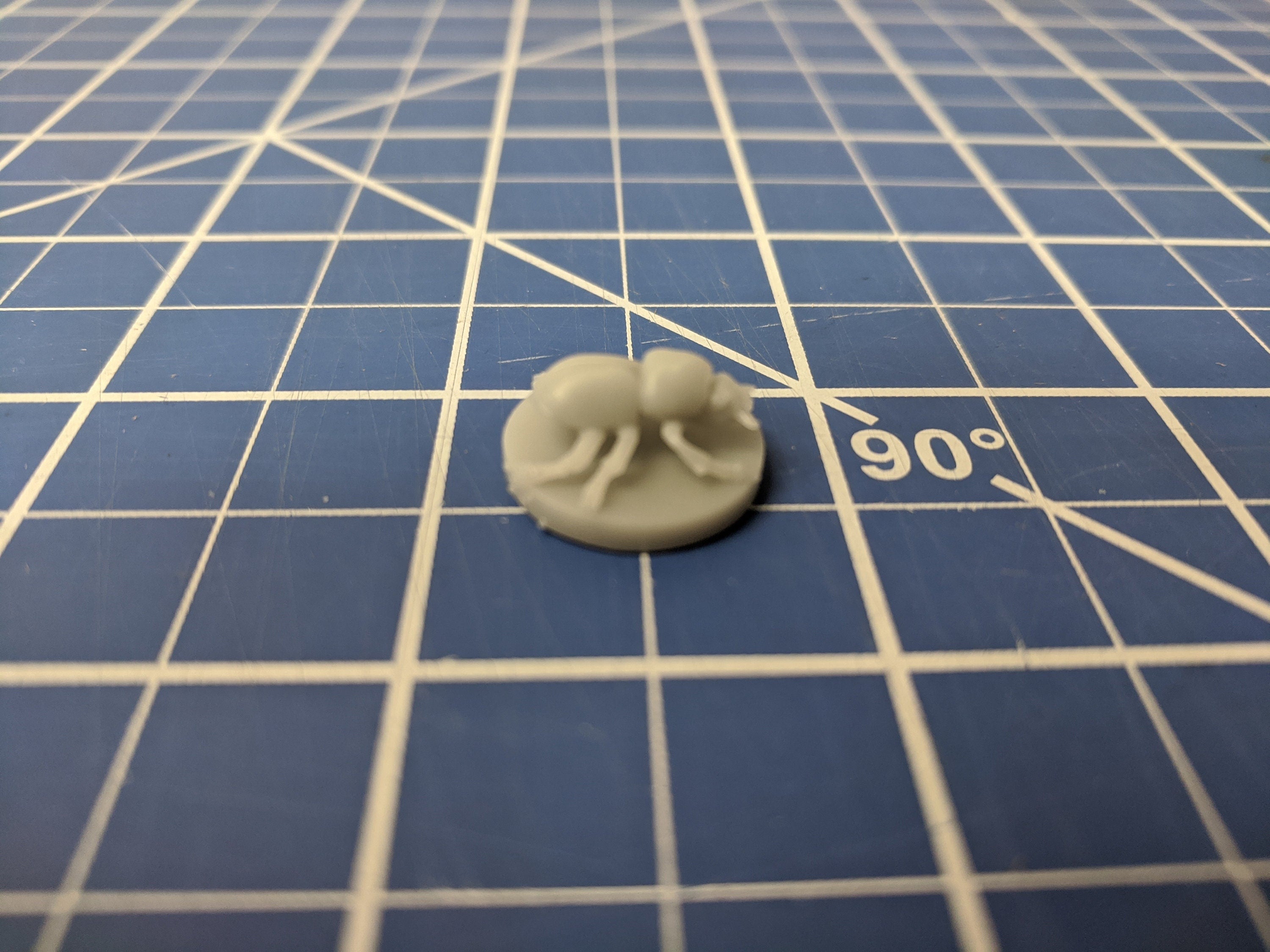 Giant Fire Beetle Mini - DND - Pathfinder - Dungeons & Dragons - RPG - Tabletop - mz4250- Miniature-28mm-1"Scale