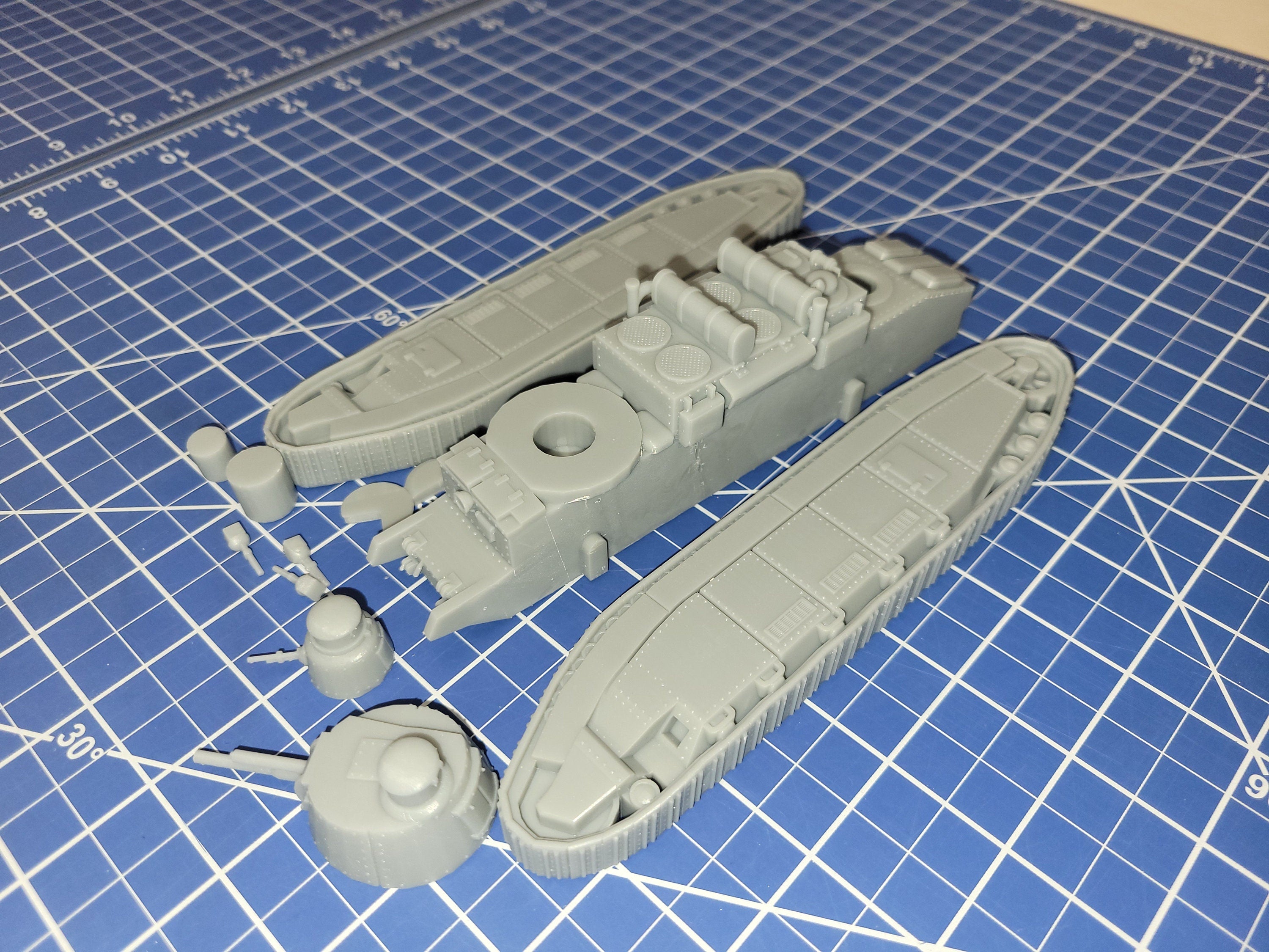 French Char 2C tank - Great for Table Top War Games And Dioramas - Resin 28mm Miniatures -