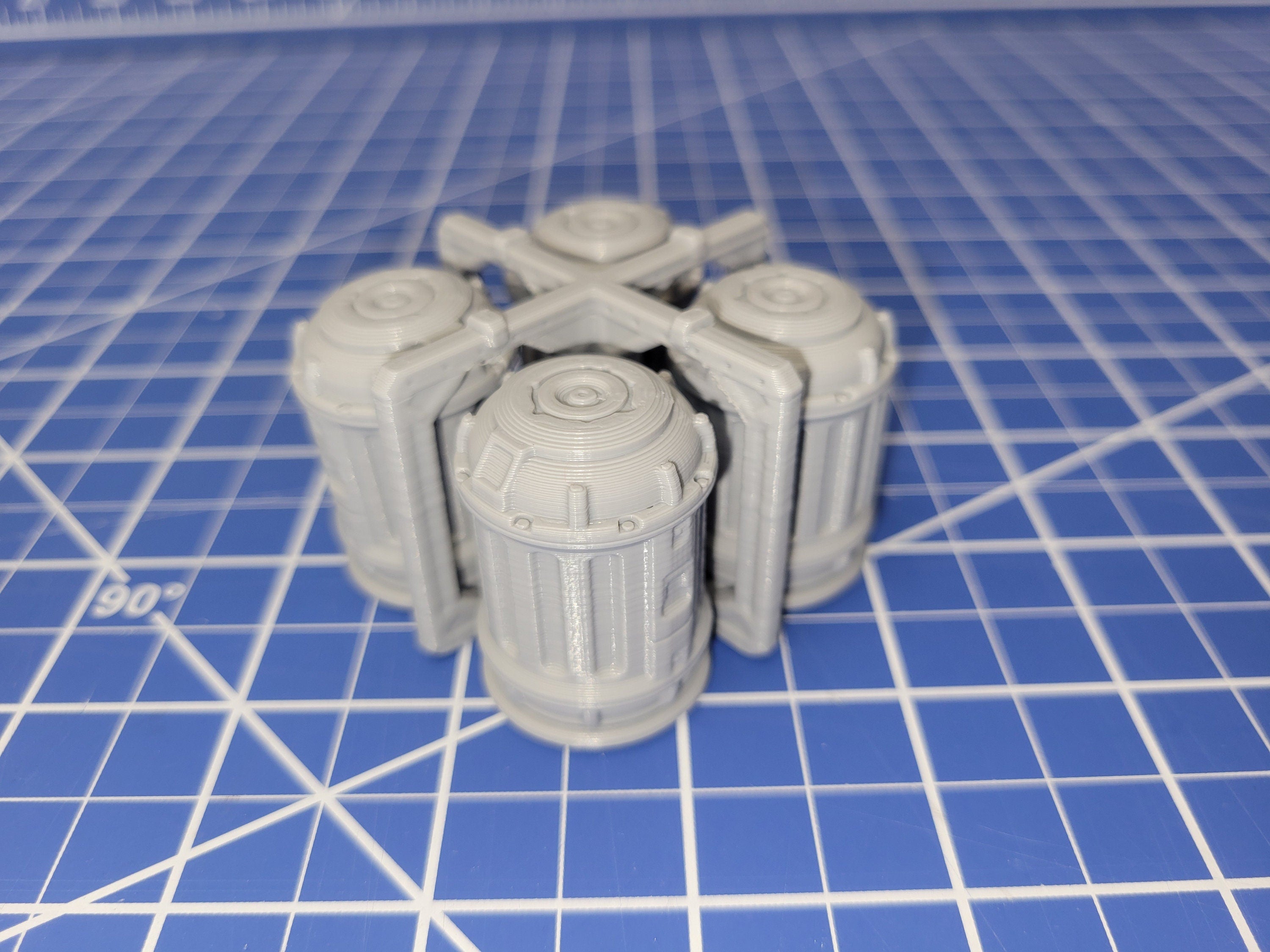 Cargo Cannisters And Frame - Novus Landing - Starfinder - Cyberpunk - Science Fiction - Syfy - RPG - Tabletop - Scatter - Terrain - 28mm/1"