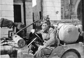 Popskis Private Army Flamethrower Jeep - War Games And Dioramas - Resin 28mm - Bolt Action