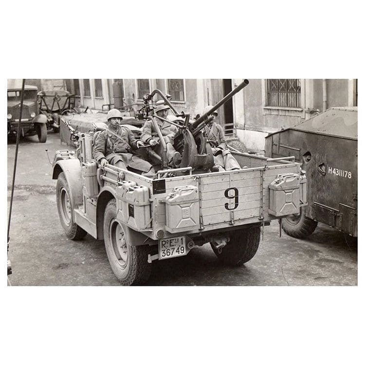 Italian SPA TL 37 truck - War Games And Dioramas - Resin 28mm - Bolt Action