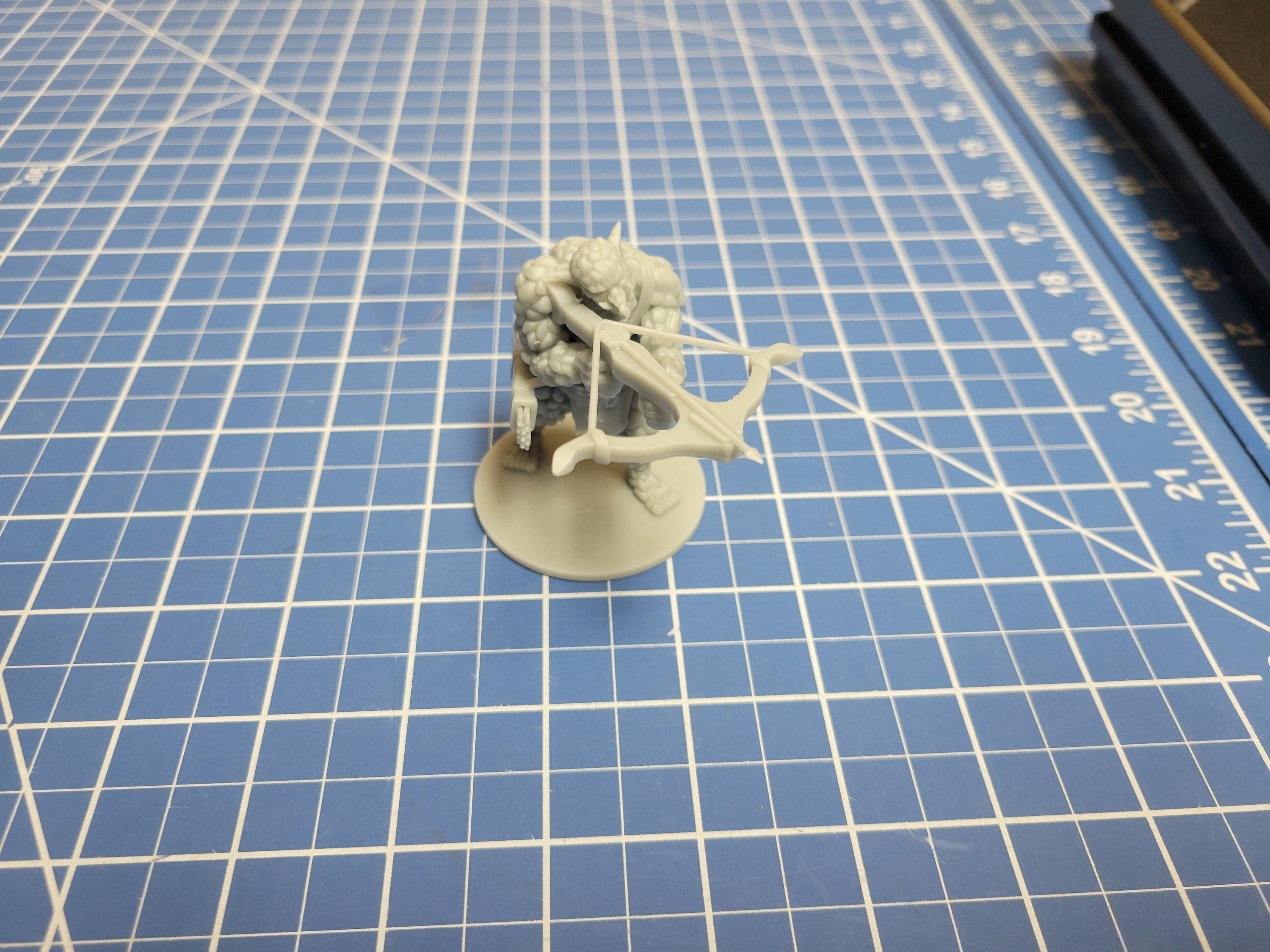 Rock Troll Bolt Launcher - DND - Pathfinder - Dungeons & Dragons - RPG - Tabletop - mz4250- Miniature-28mm-1"Scale