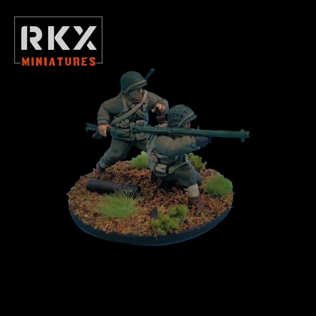 US Infantry WWII Bazooka - 2 minis - Great for Table Top War Games And Dioramas - Resin 28mm Miniatures - RKX
