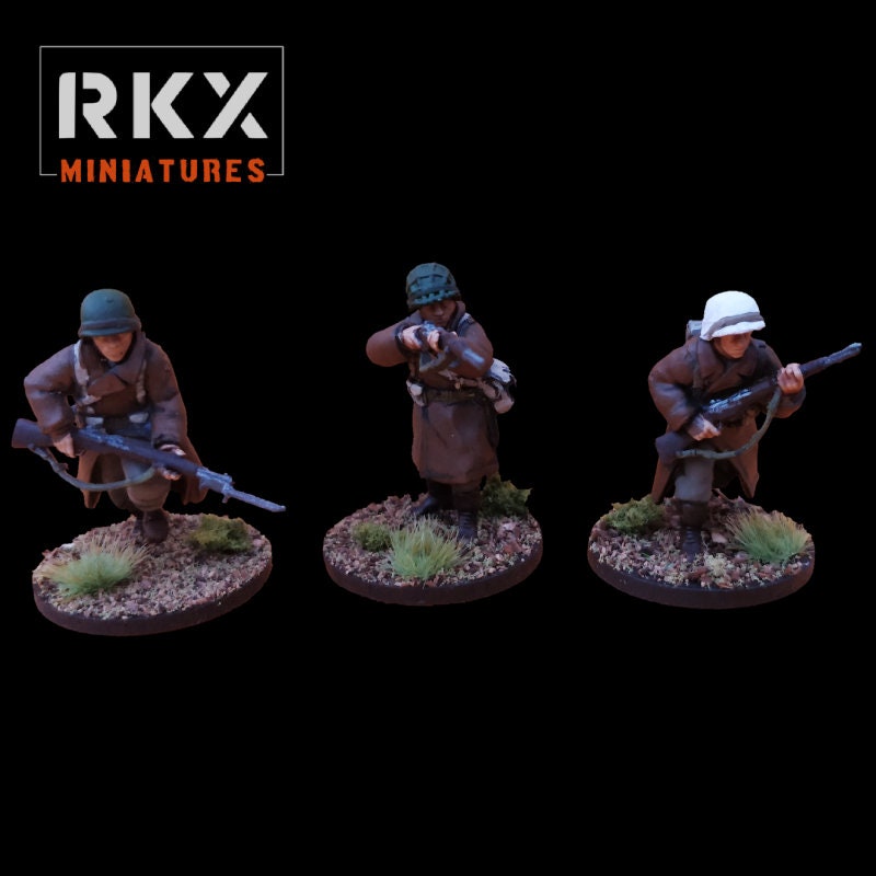 US Infantry Greatcoat HQ WWII Set - 3 minis - Great for Tabletop War Games And Dioramas - Resin 28mm Miniatures - rkx