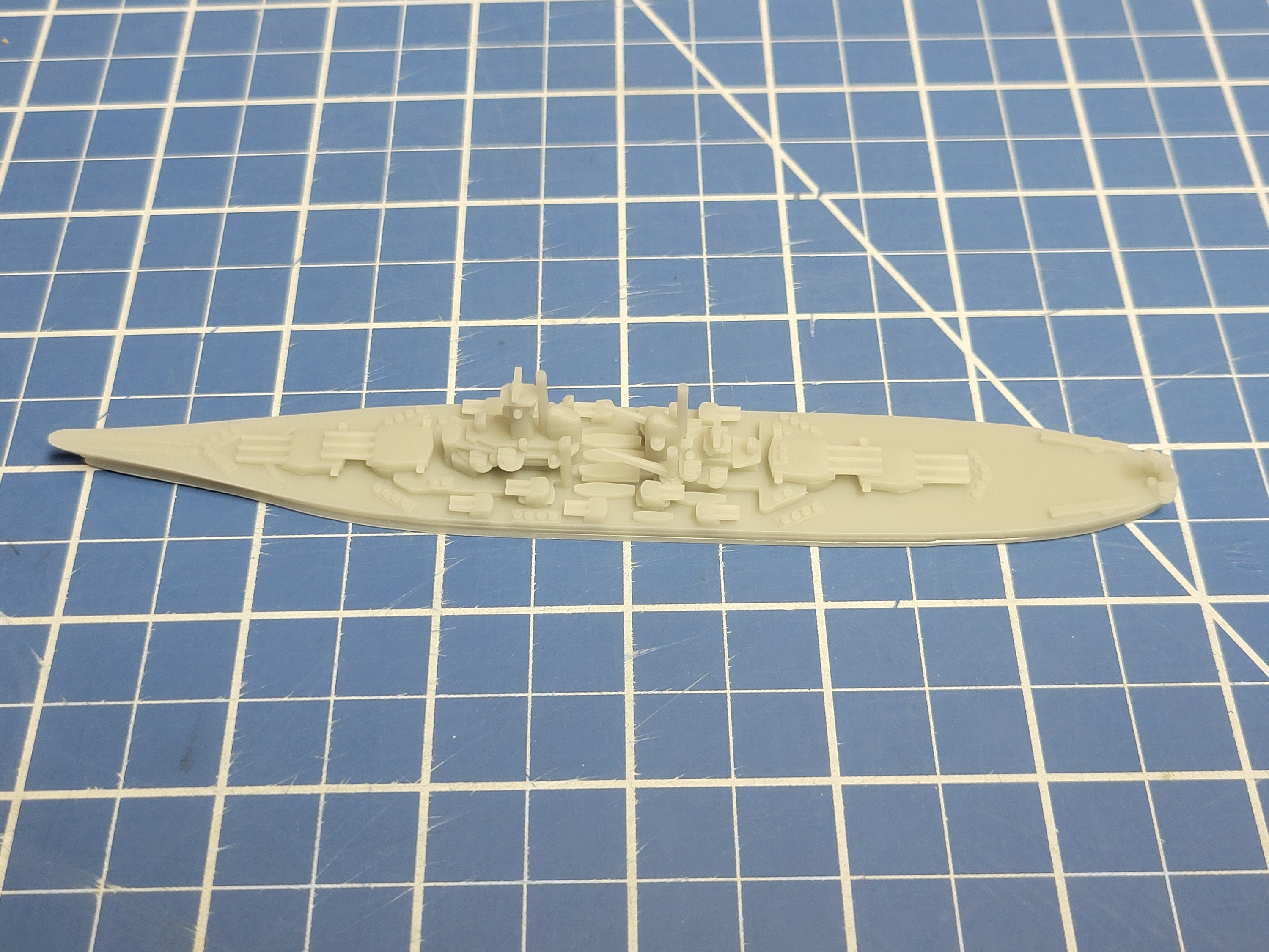 Battleship - Montana - US Navy - Wargaming - Axis and Allies - Naval Miniature - Tabletop Games - Warships