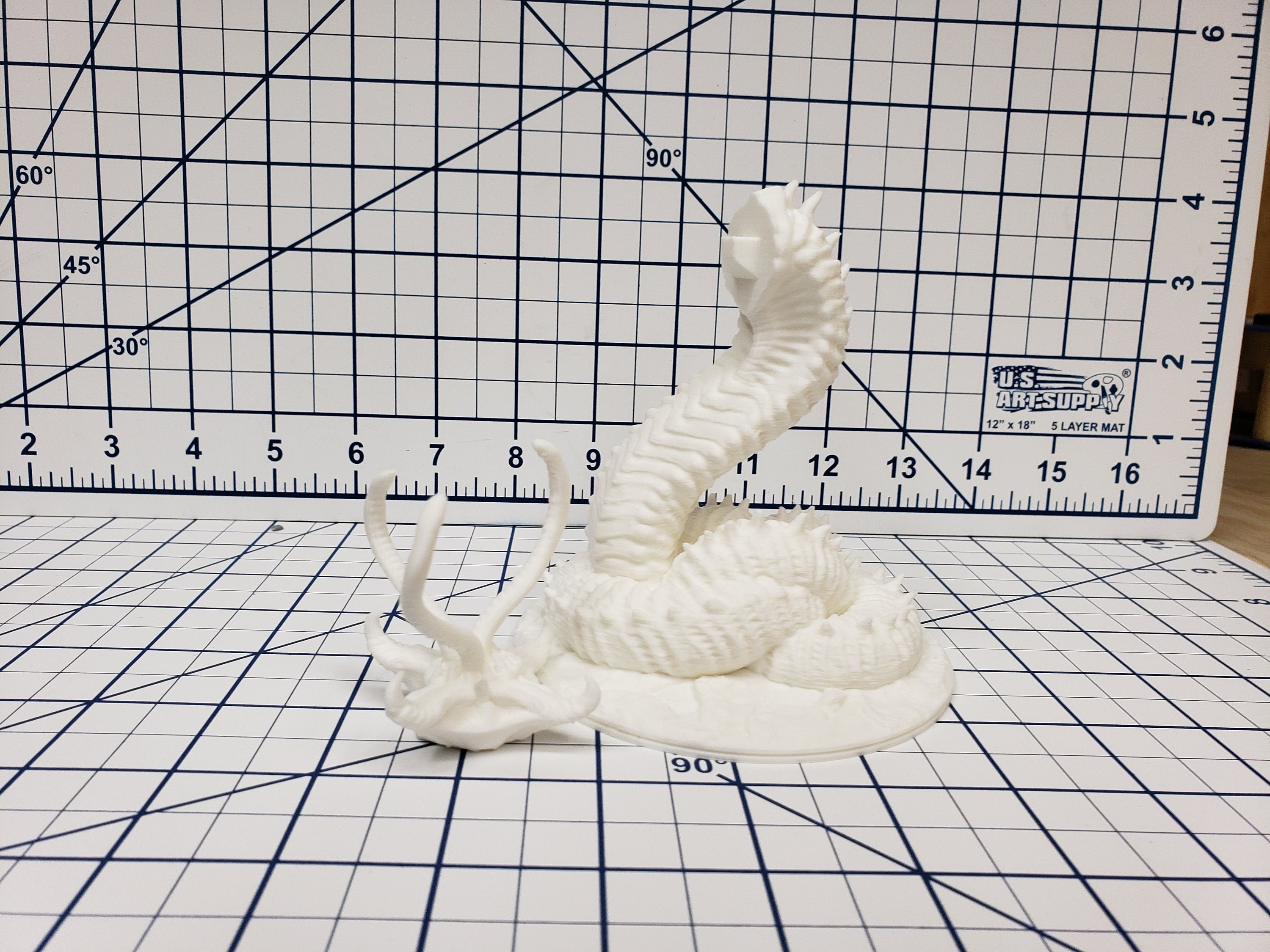 Overgrown Larvae Alpha - Part of A Den of Alien Evil Collection - DND - Pathfinder - Dungeons & Dragons - RPG - Tabletop - 28 mm / 1" - EC3D