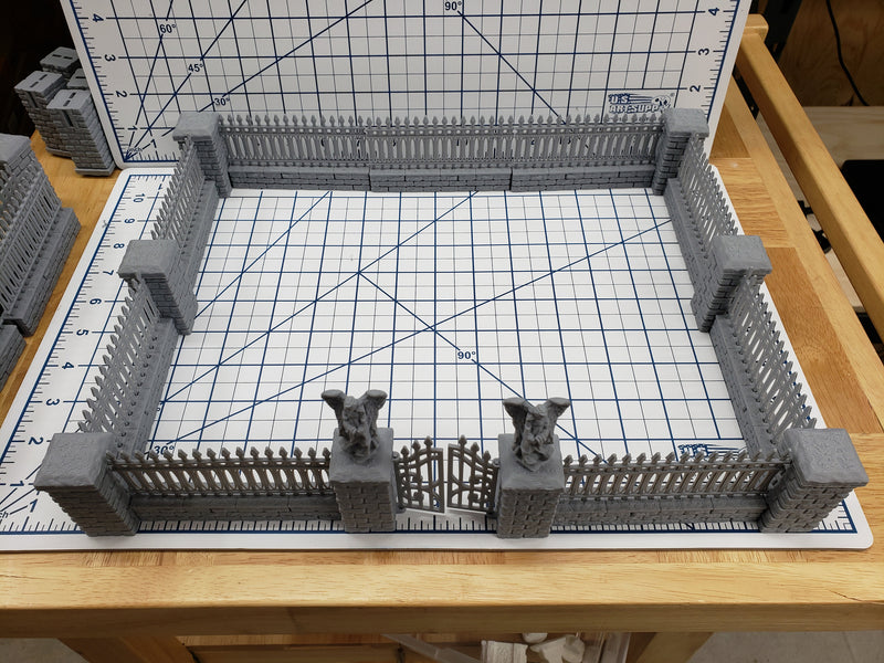 Cemetery Gate and Walls Set - DragonLock - DND - Pathfinder - RPG - Dungeon & Dragons - 28 mm / 1" - Fat Dragon Games