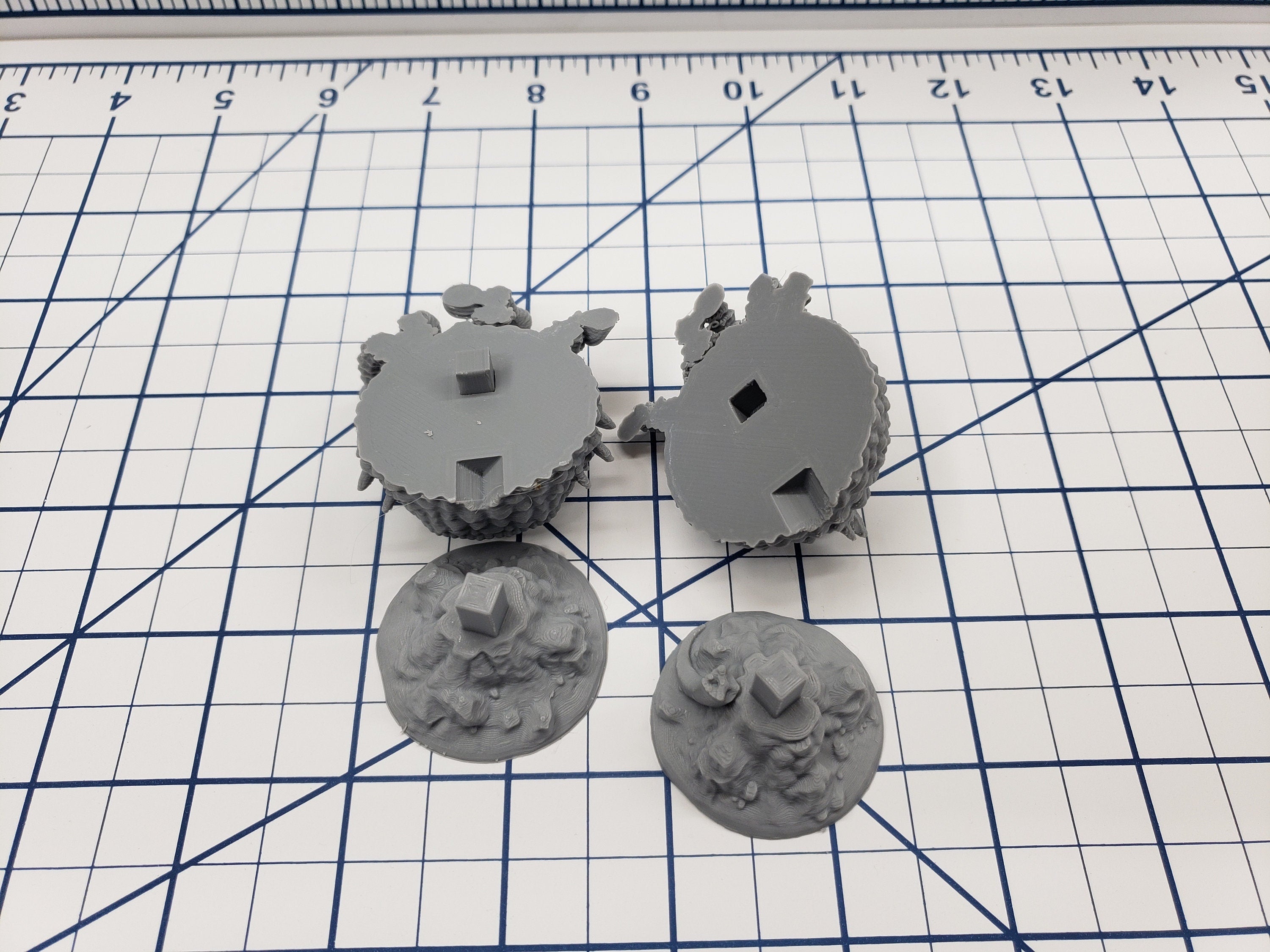 Eyebeast - Beholder - DND - Pathfinder - RPG - Dungeon & Dragons - Miniature - Mini - 28 mm / 1" - Fat Dragon Games