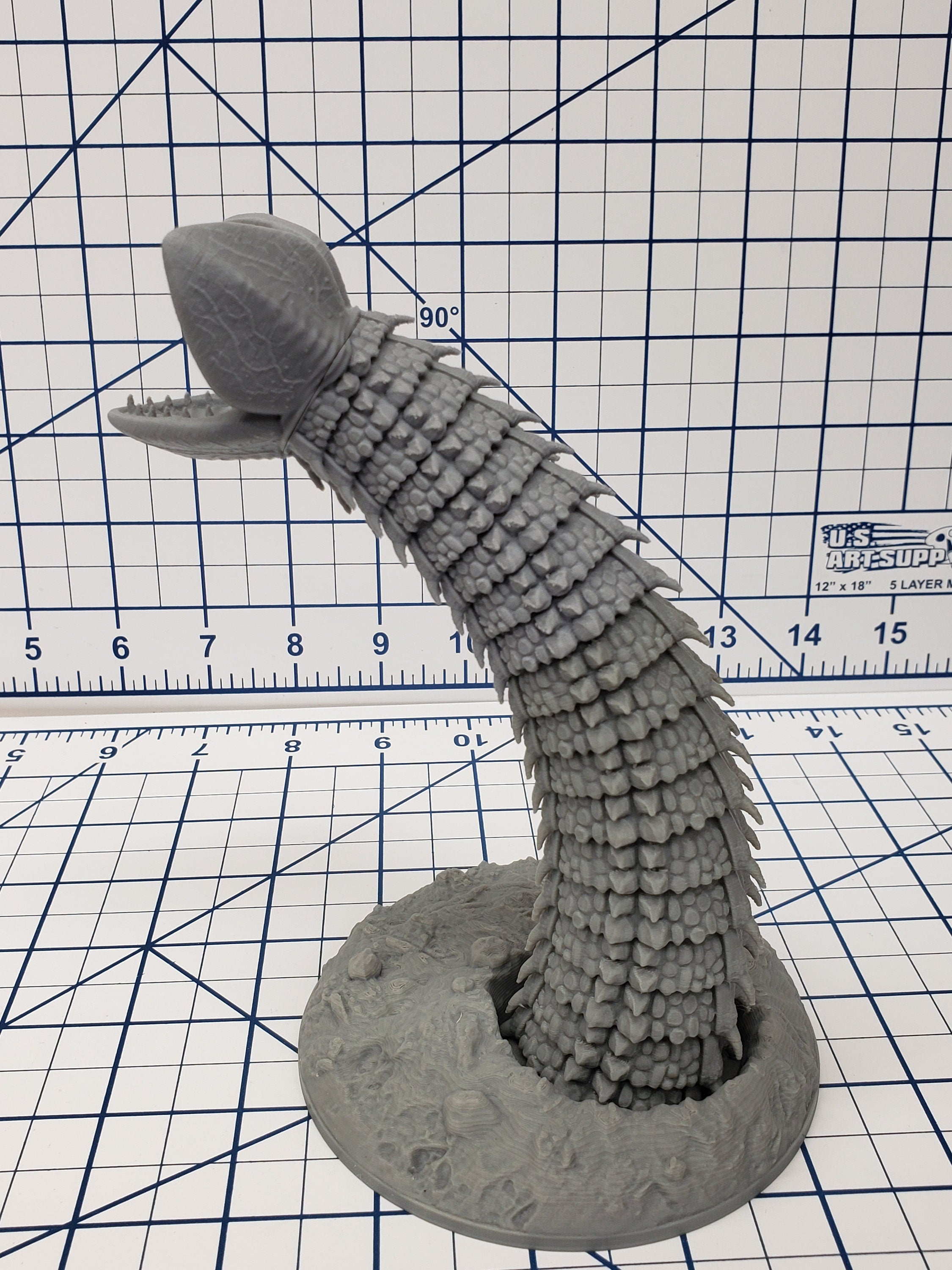 Giant Worm Miniature - DND - Pathfinder - RPG - Dungeon & Dragons - Miniature - Mini - 28 mm / 1" - Fat Dragon Games
