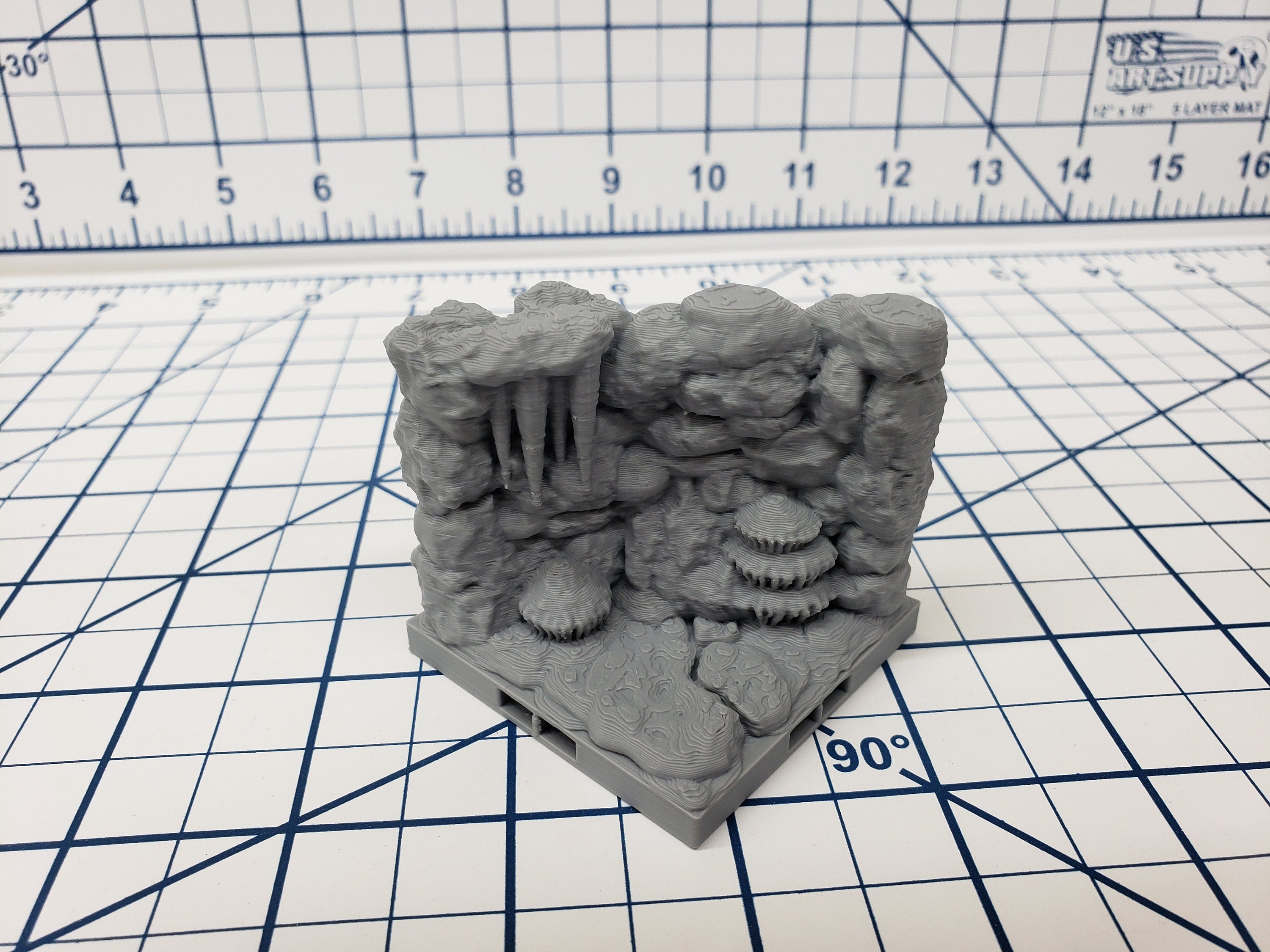 Caverns - Wavy Wall and Corner Tiles- DragonLock - DND - Pathfinder - RPG - Dungeon & Dragons - 28 mm / 1" - Terrain - Fat Dragon Games