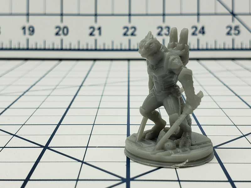 Lizardman Mini - Ignis Quadrant - Hero's Hoard - Starfinder - Cyberpunk - Science Fiction - Syfy - RPG - Tabletop - EC3D - Miniature