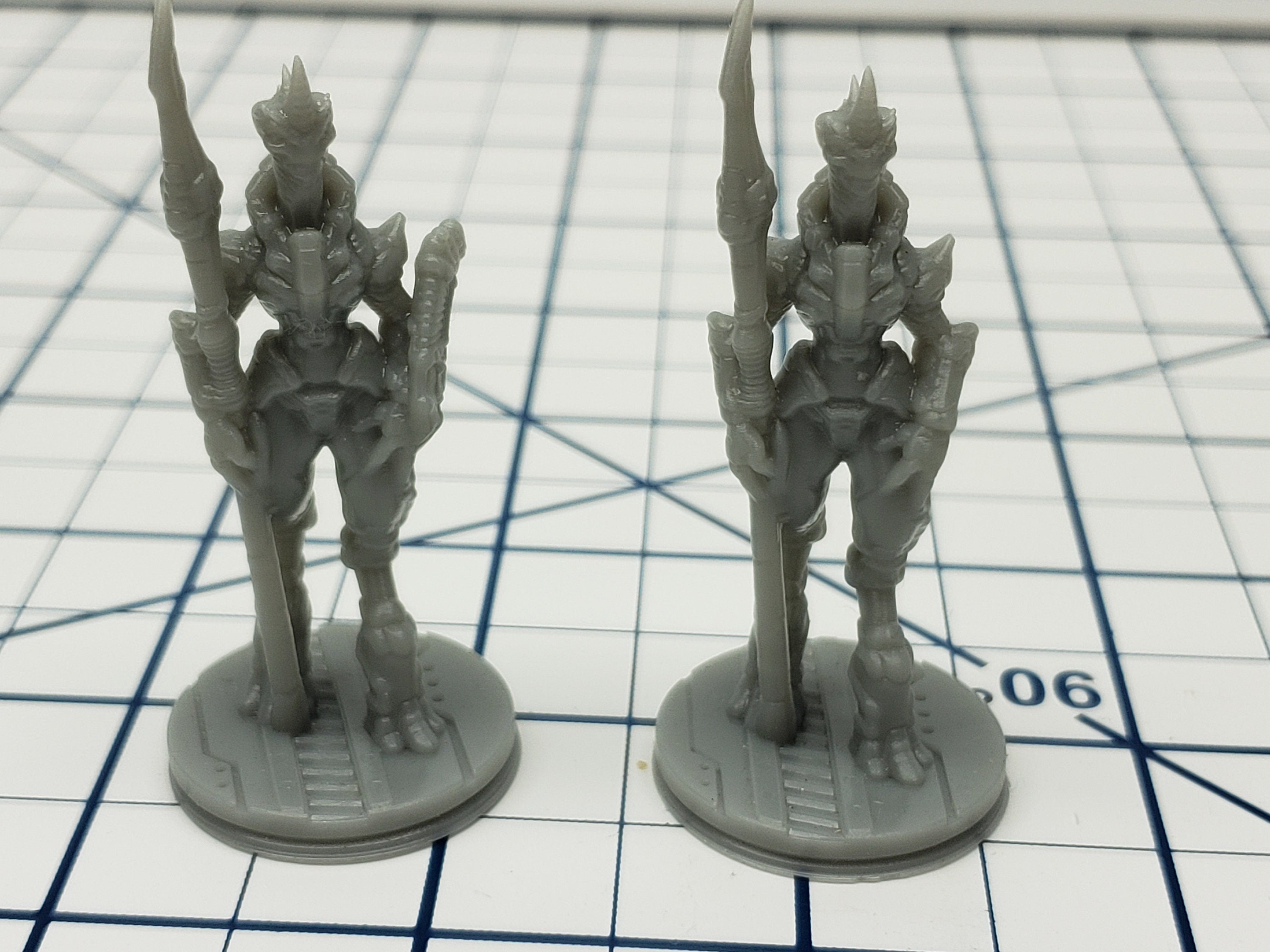 Alien Hoard Alien Guards Mini - Ignis Quadrant - Hero's Hoard - Starfinder - Cyber