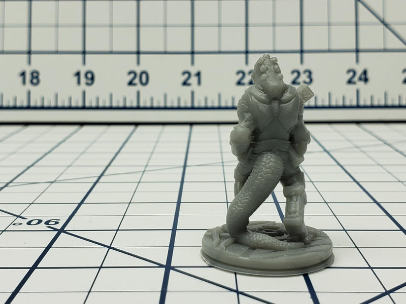 Lizardman Mini - Ignis Quadrant - Hero's Hoard - Starfinder - Cyberpunk - Science Fiction - Syfy - RPG - Tabletop - EC3D - Miniature