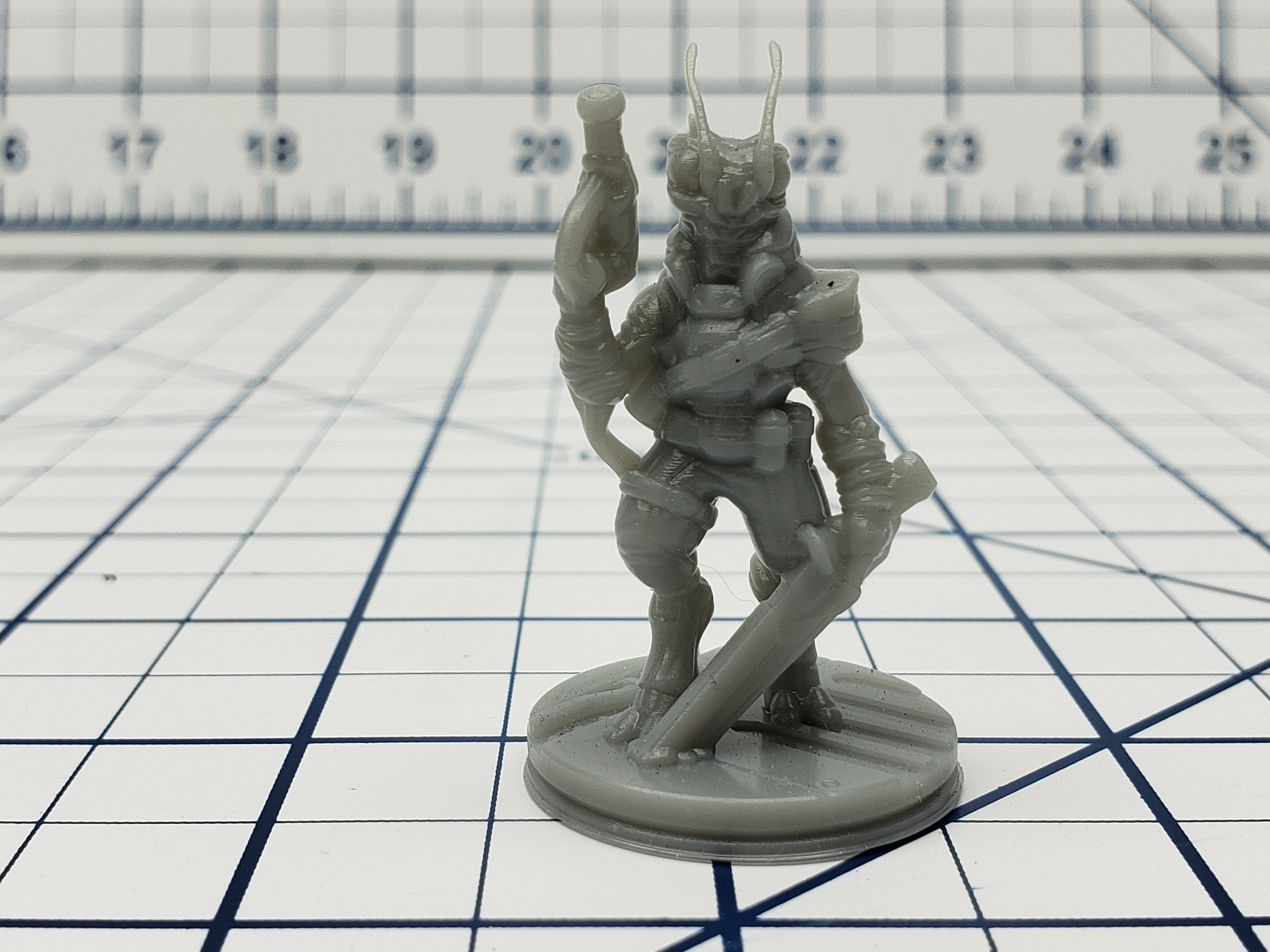 Insectoids Mini - Ignis Quadrant - Hero's Hoard - Starfinder - Cyberpunk - Science Fiction - Syfy - RPG - Tabletop - EC3D -Miniature