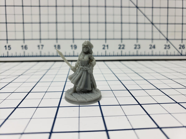 Human Female Pirate Minis - Savage Atoll - Hero's Hoard - DND - Pathfinder - Dungeons & Dragons - RPG - Tabletop - EC3D - Miniature