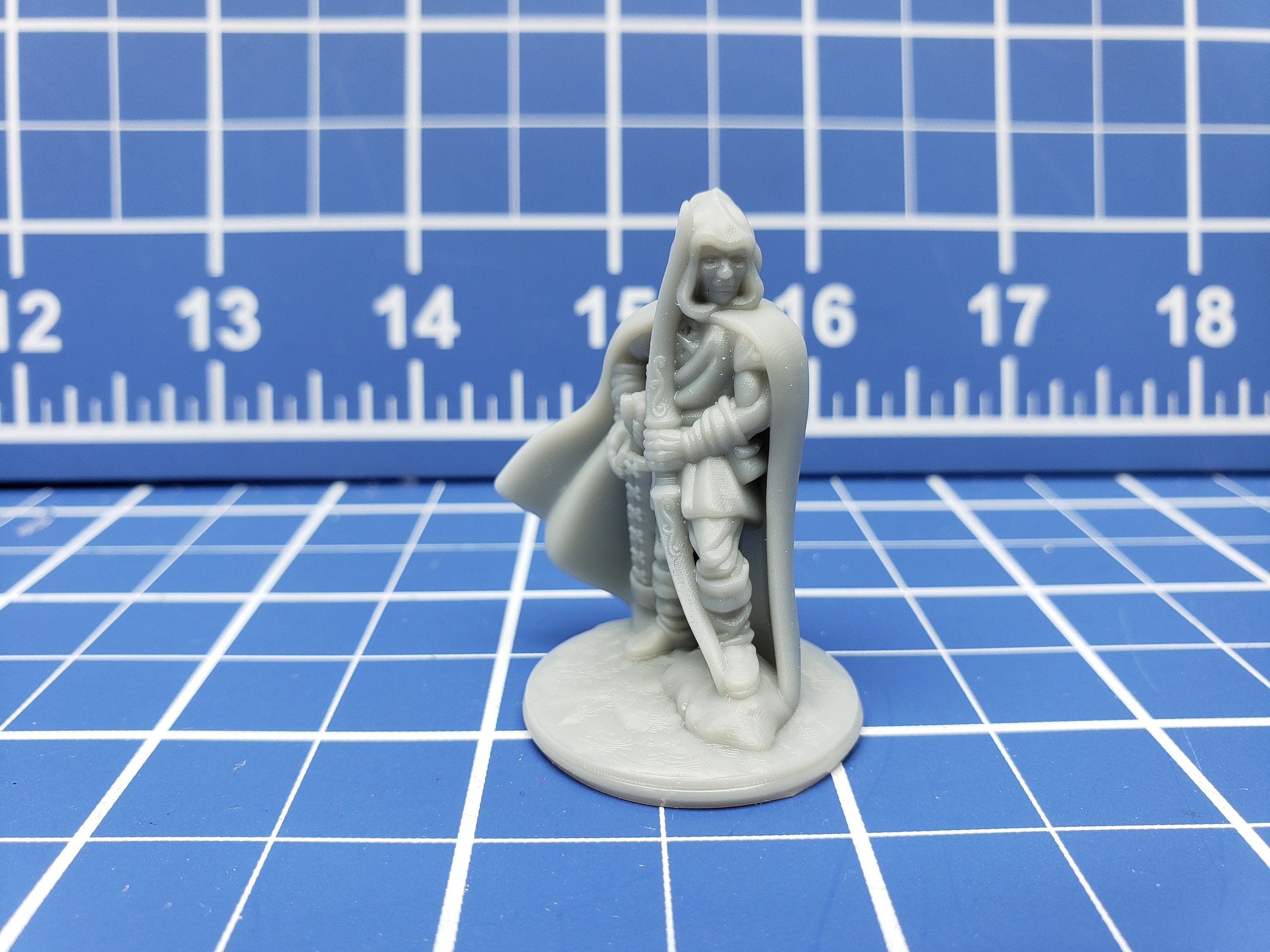 Adventurer Miniatures - DND - Pathfinder - RPG - Dungeon & Dragons - Miniature - Mini - 28 mm / 1" - Fat Dragon Games