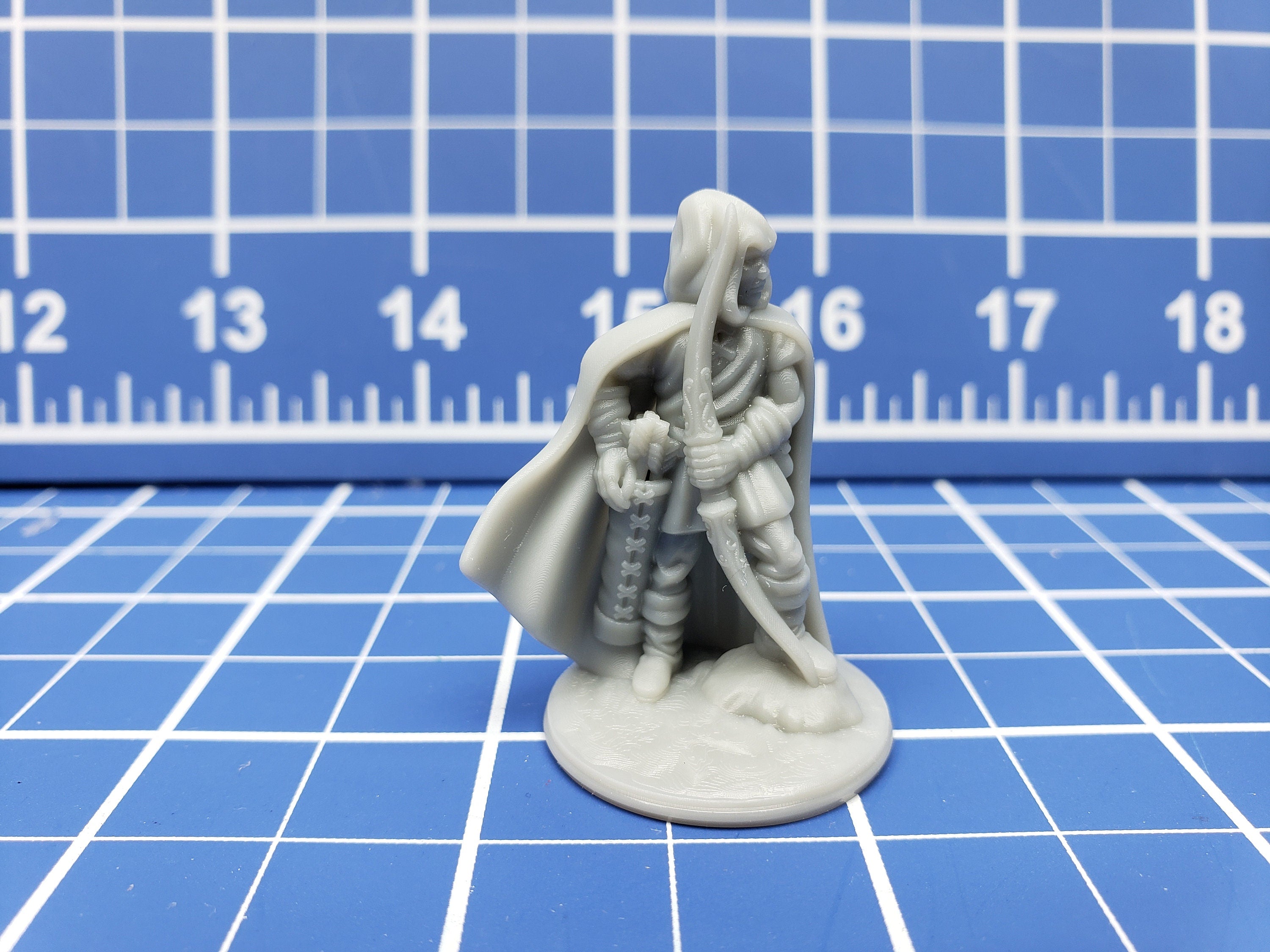 Adventurer Miniatures - DND - Pathfinder - RPG - Dungeon & Dragons - Miniature - Mini - 28 mm / 1" - Fat Dragon Games