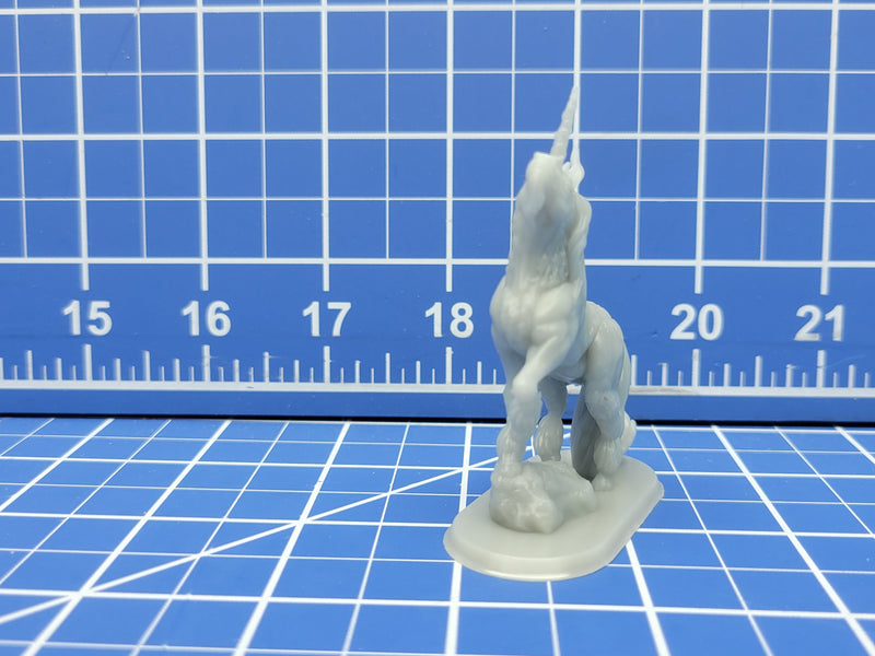 Unicorn - Minis - Beasts and Badies - Hero's Hoard - DND - Pathfinder - Dungeons & Dragons - RPG - Tabletop - EC3D - Miniature