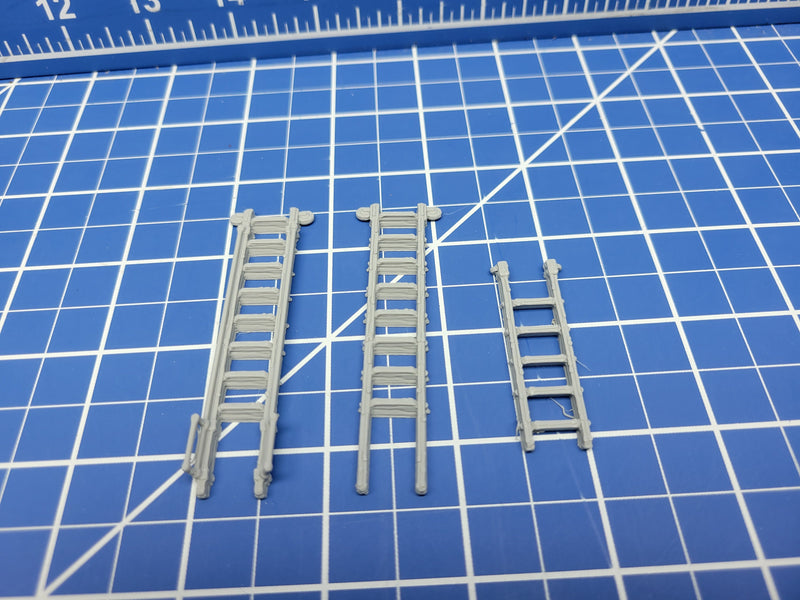 Bookshelf Ladders - Library & Study Accessories - Hero's Hoard - EC3D - DND - RPG - Pathfinder - 28 mm / 1" scale